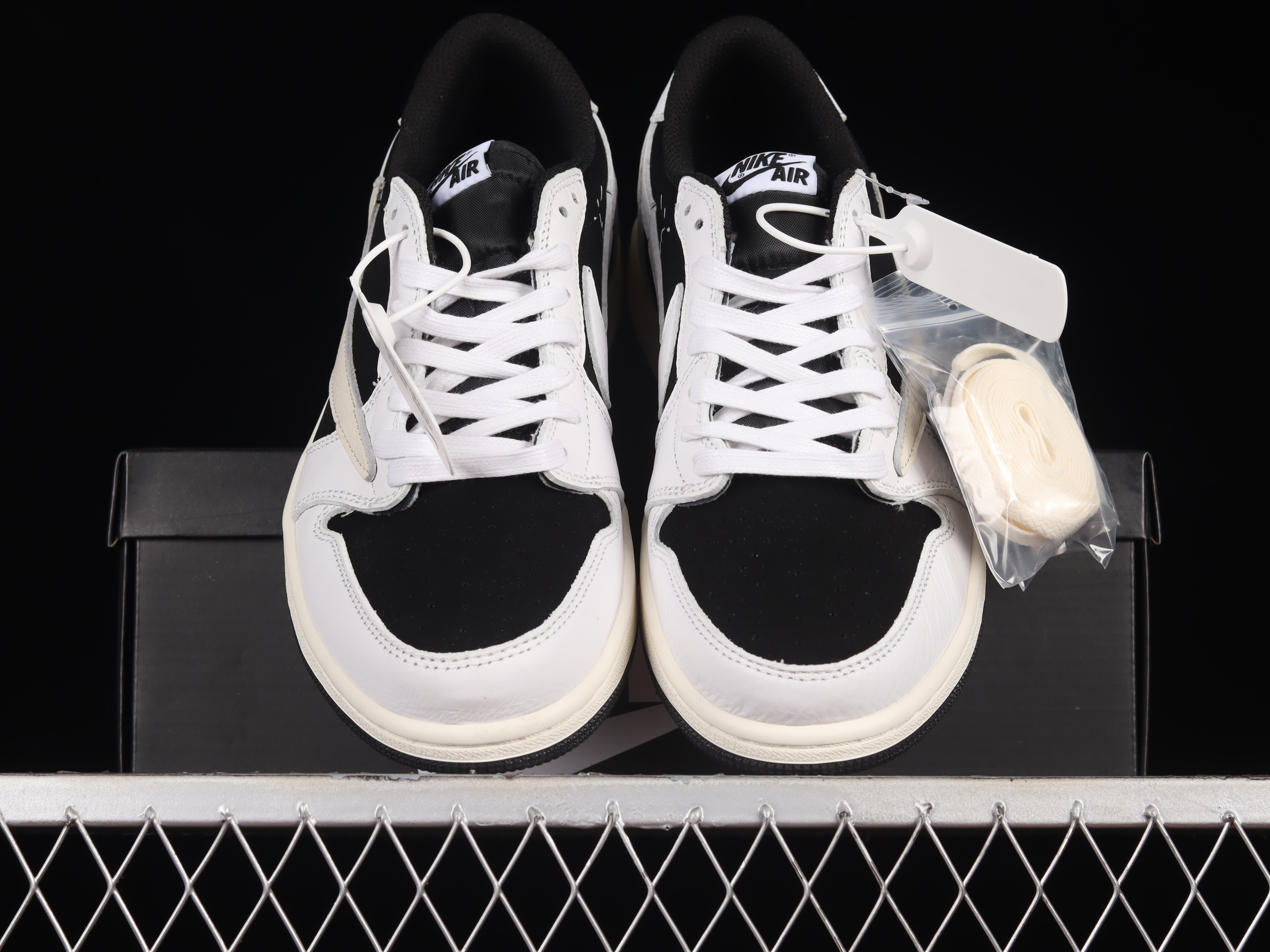 AJ1 low top