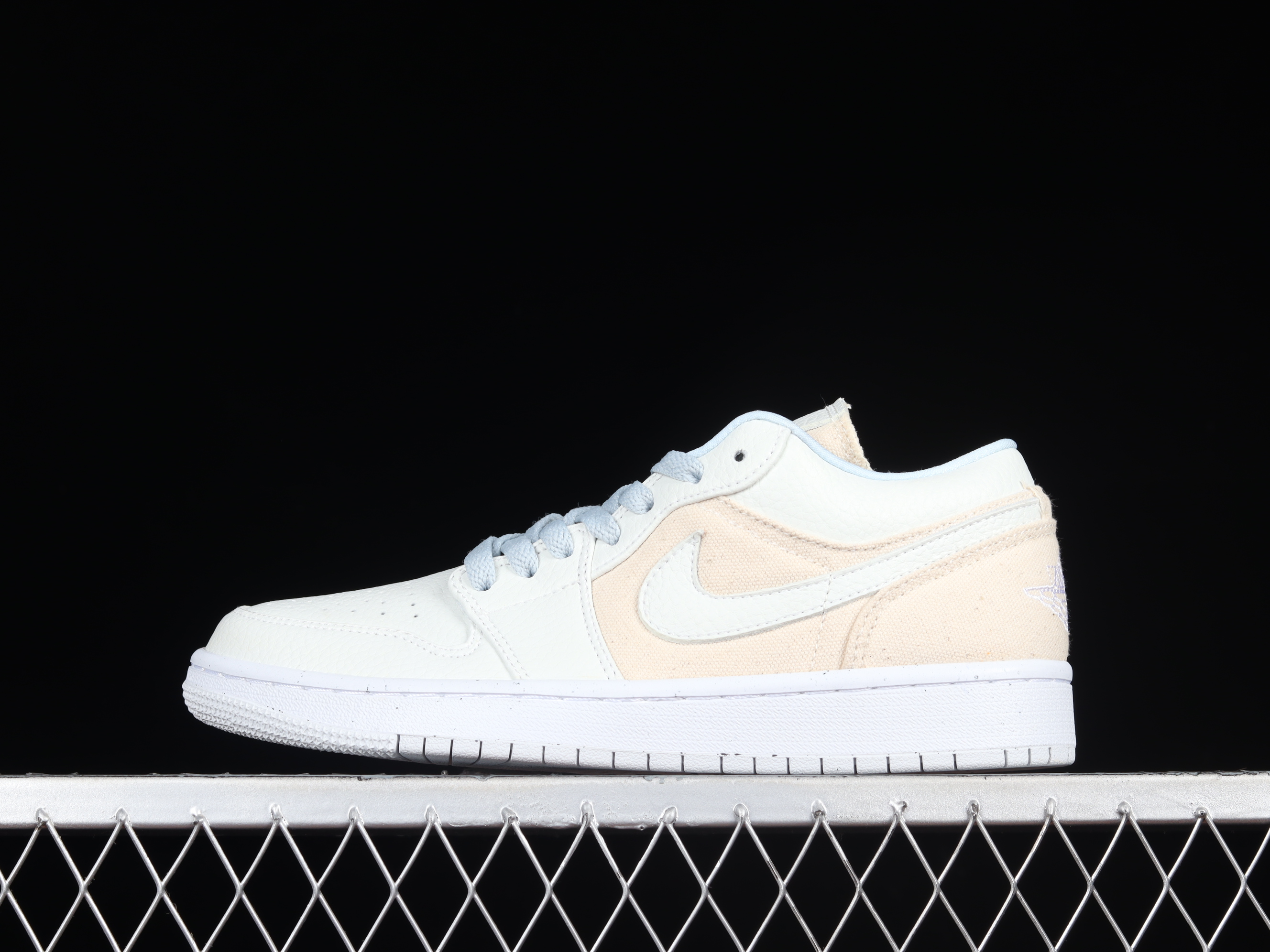 AJ1 low top