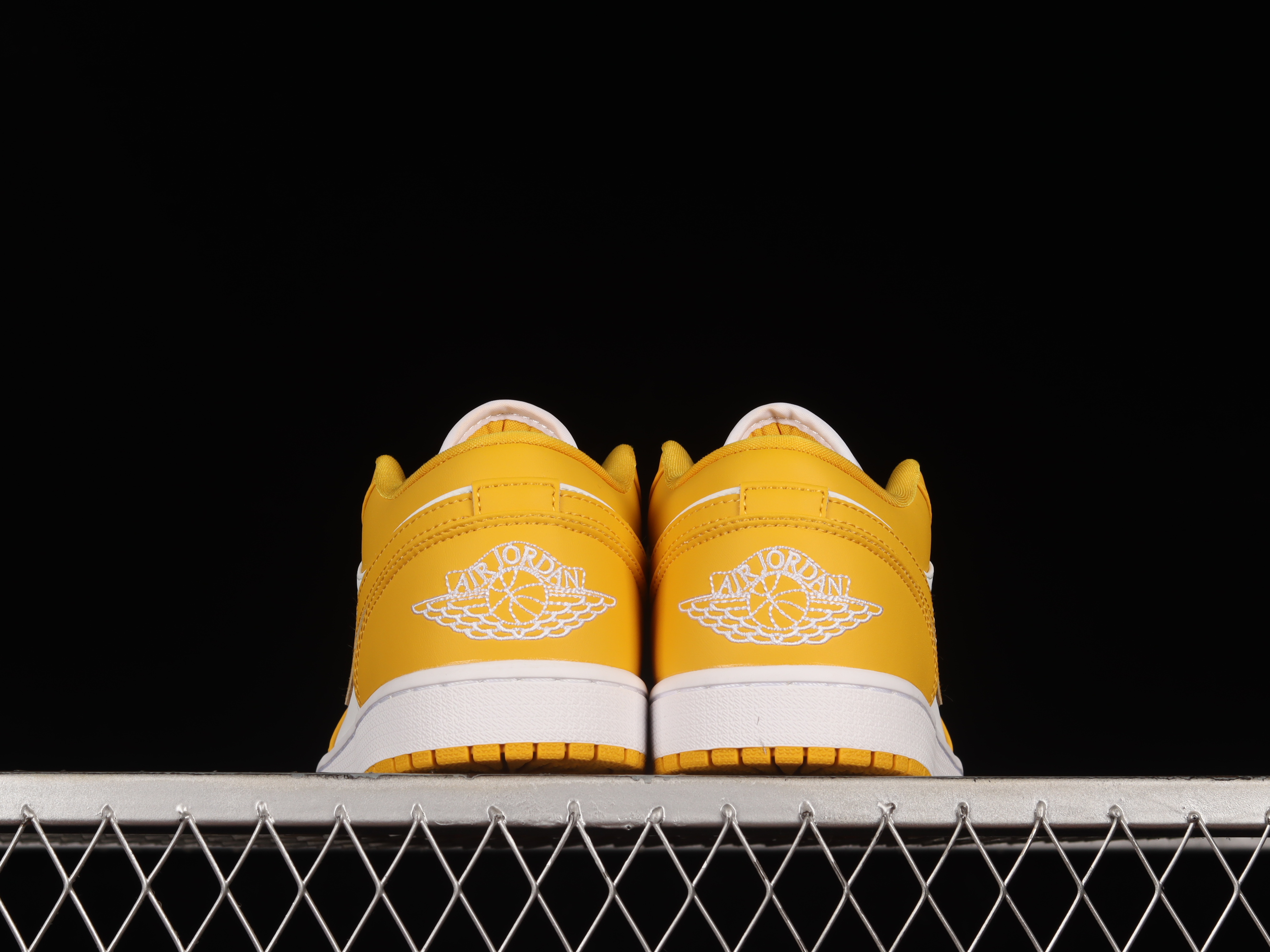 AJ1 low top