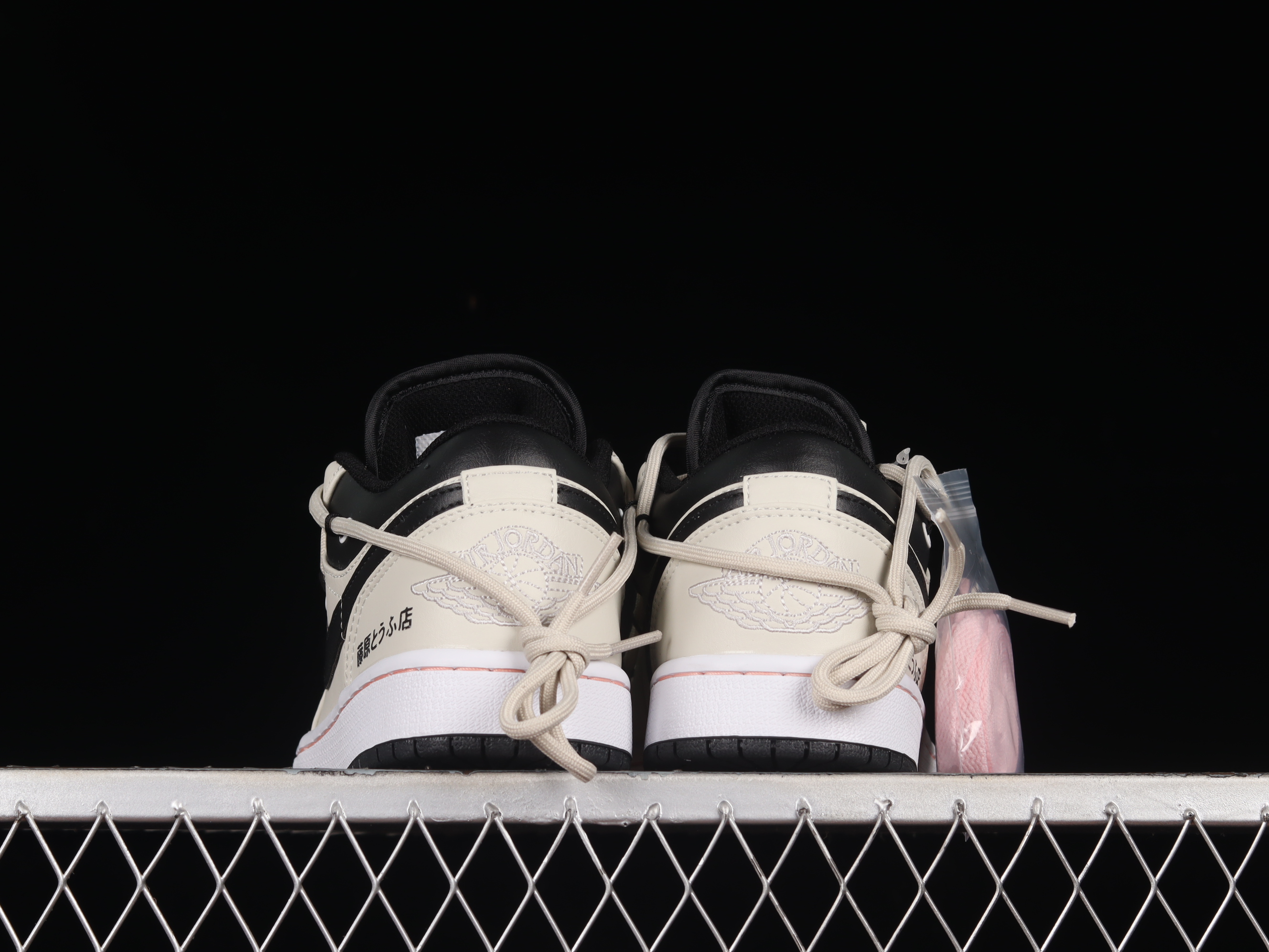 AJ1 low top