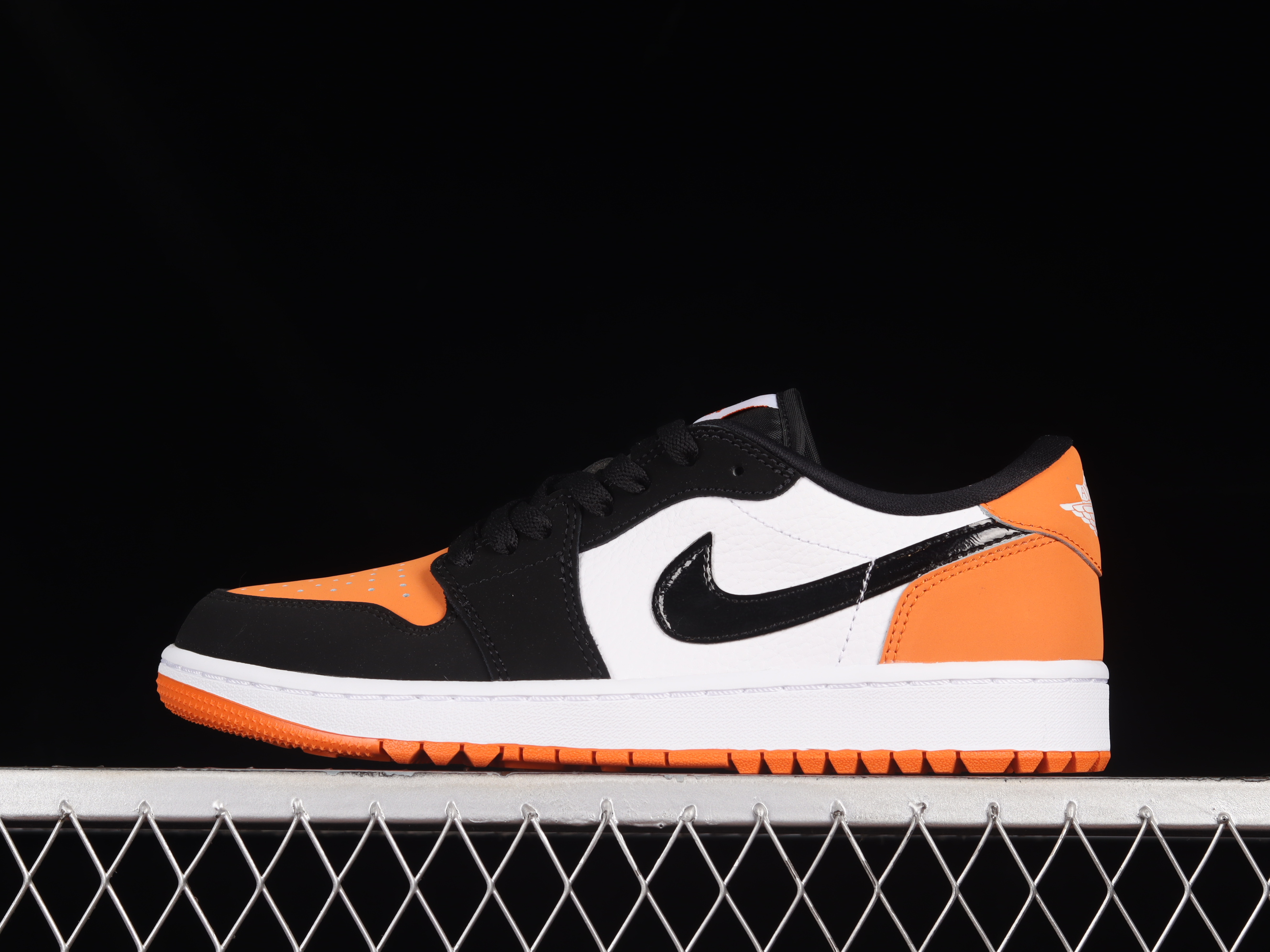 AJ1 low top