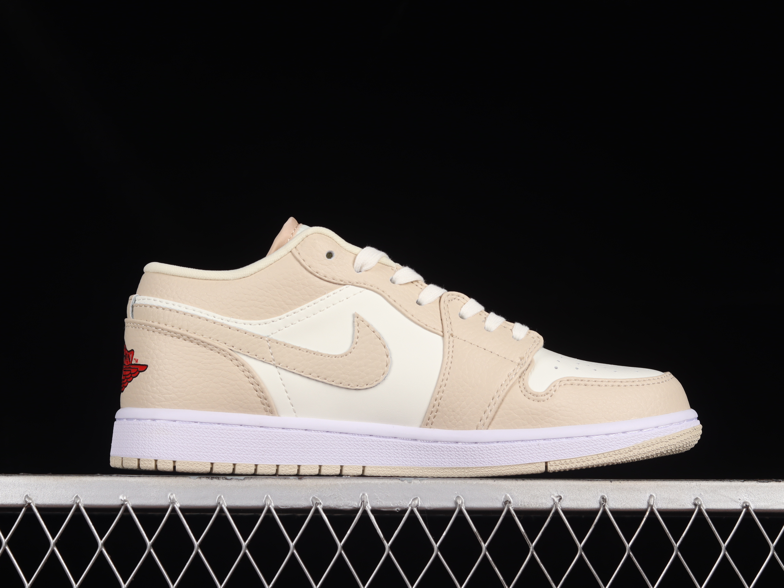 AJ1 low top