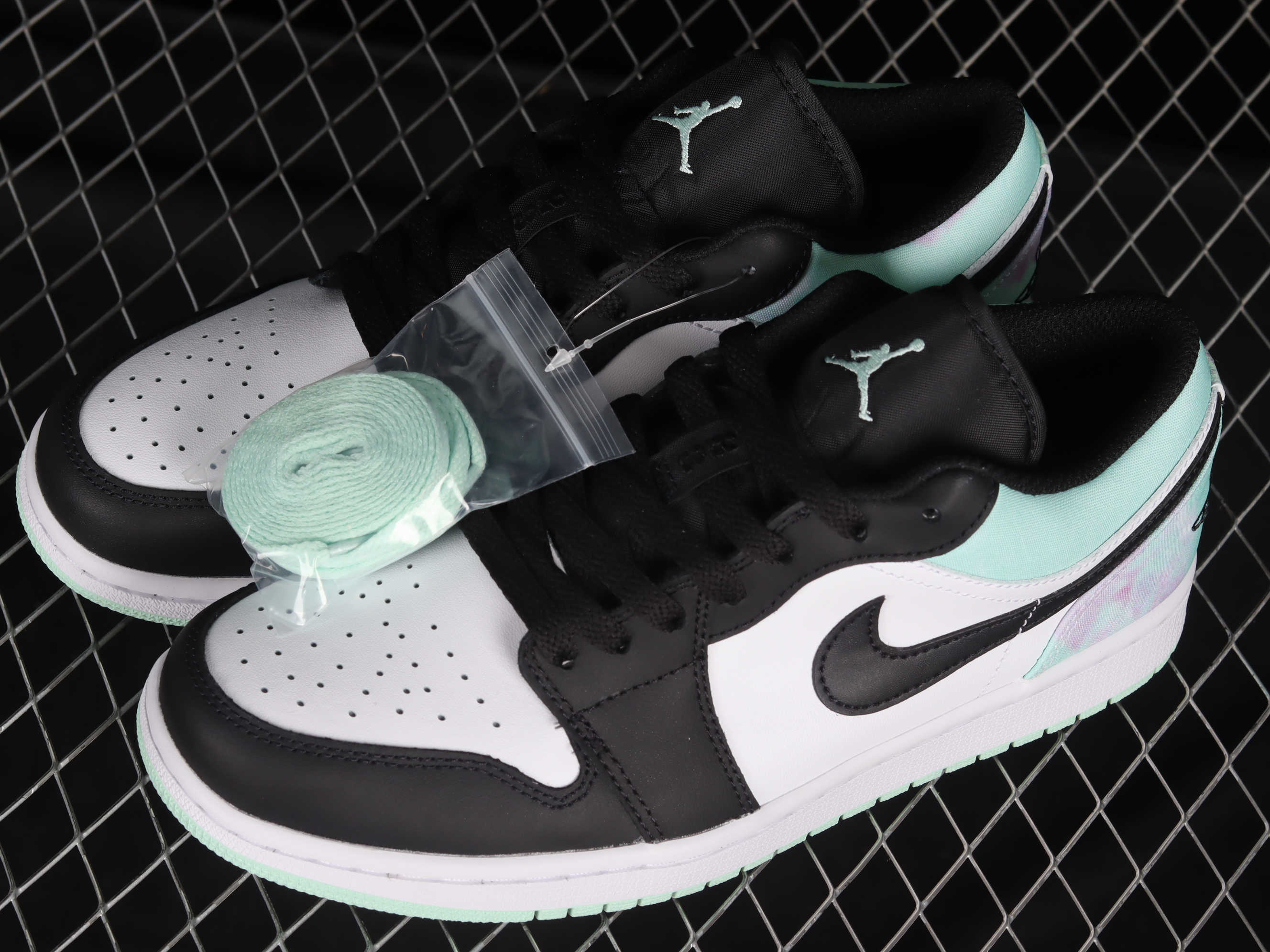 AJ1 low top