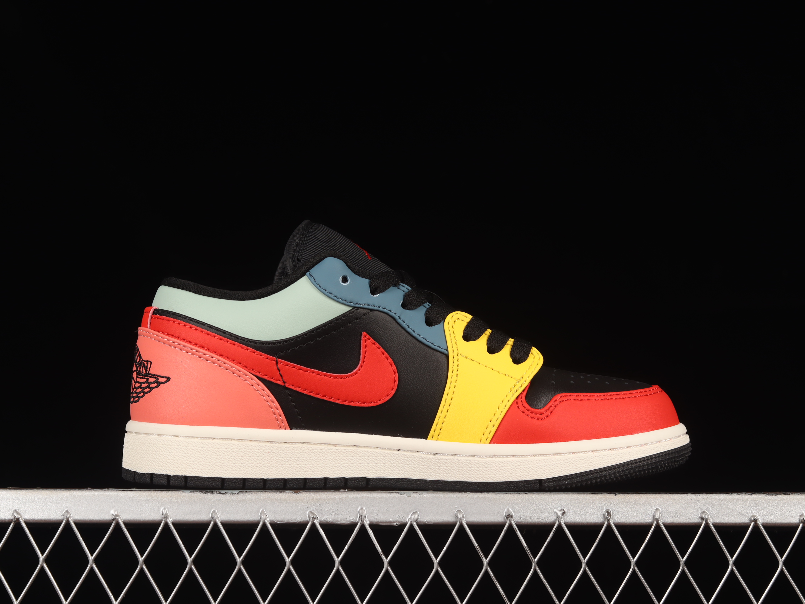 AJ1 low top