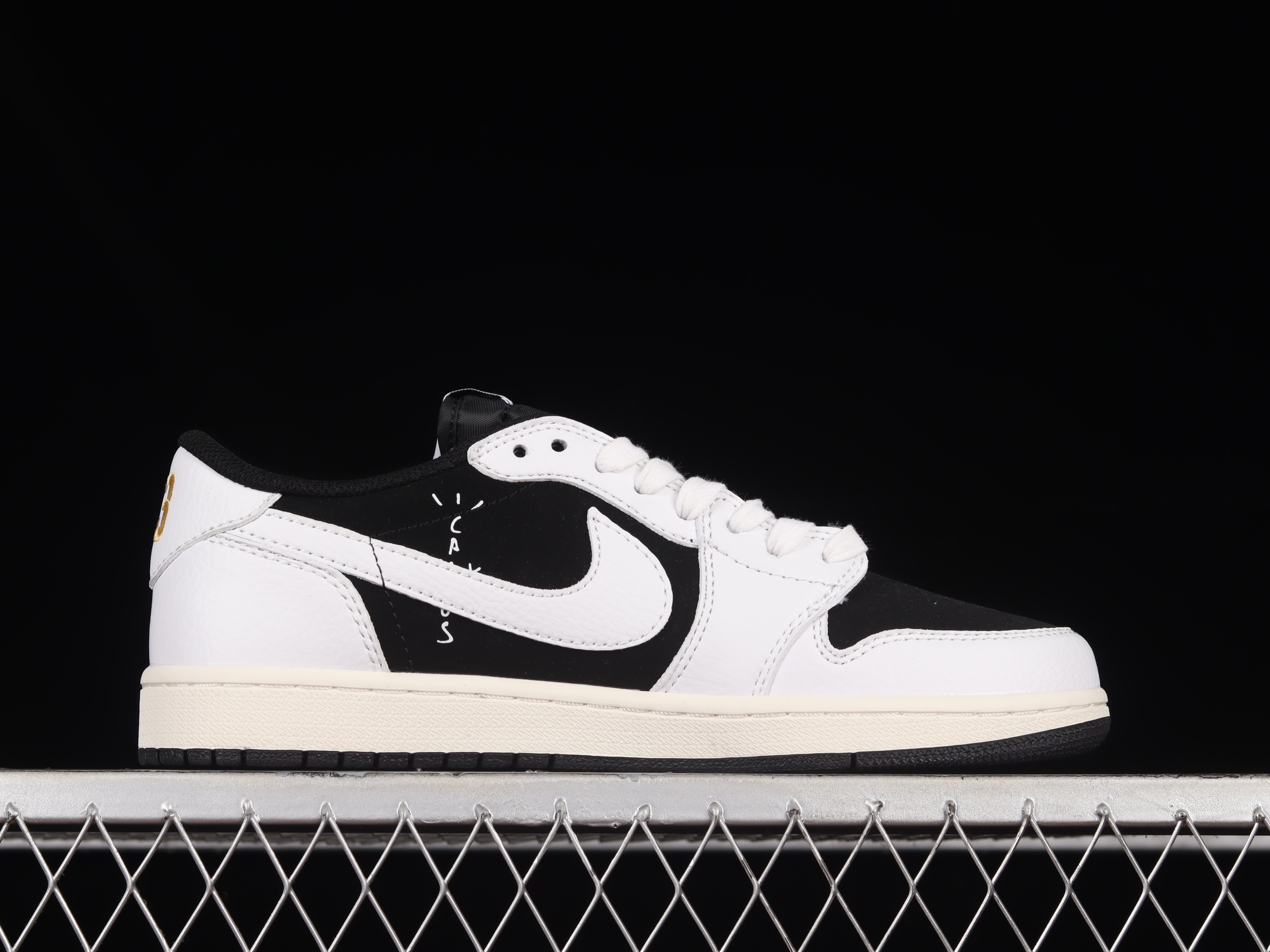 AJ1 low top