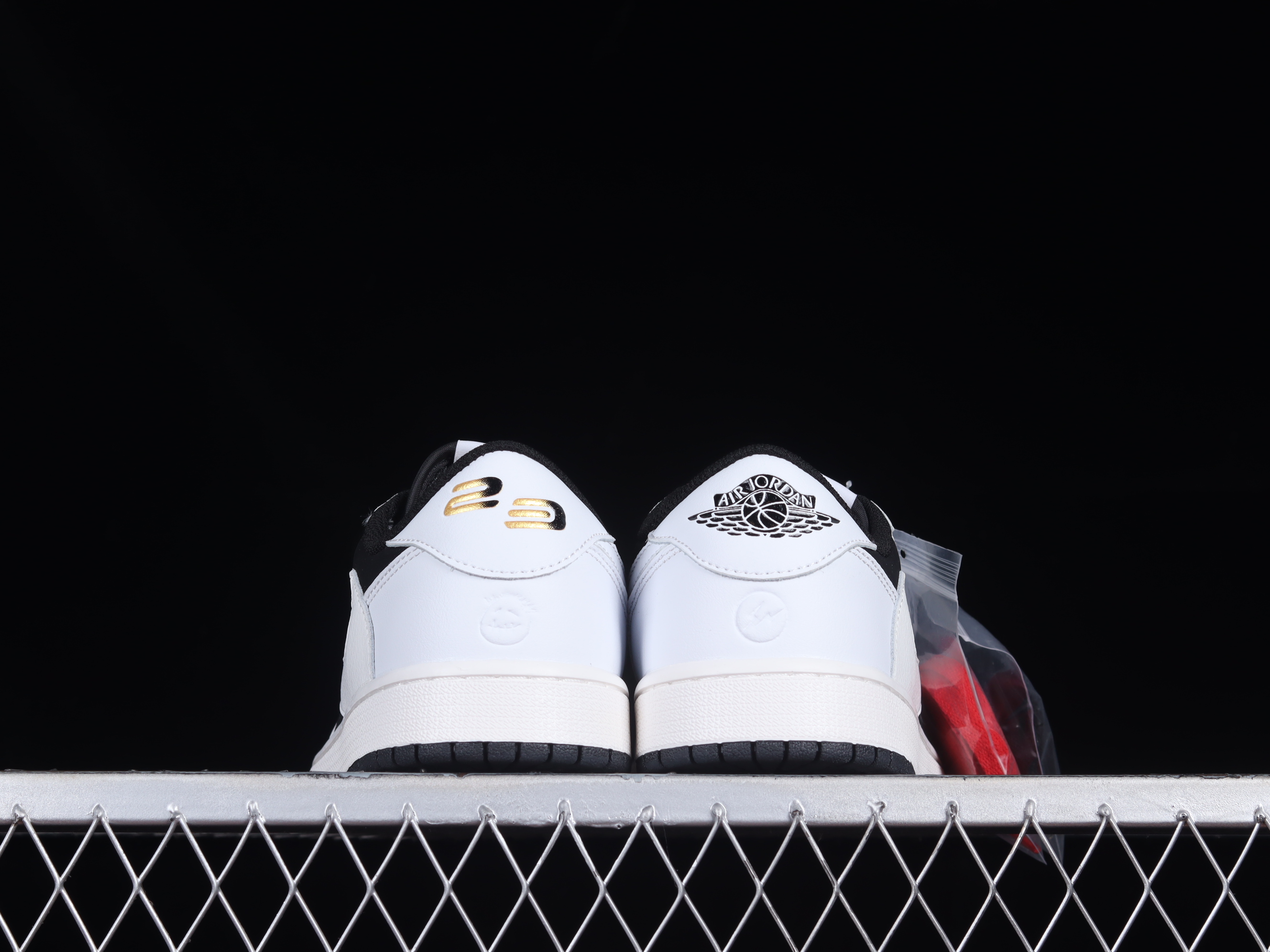 AJ1 low top