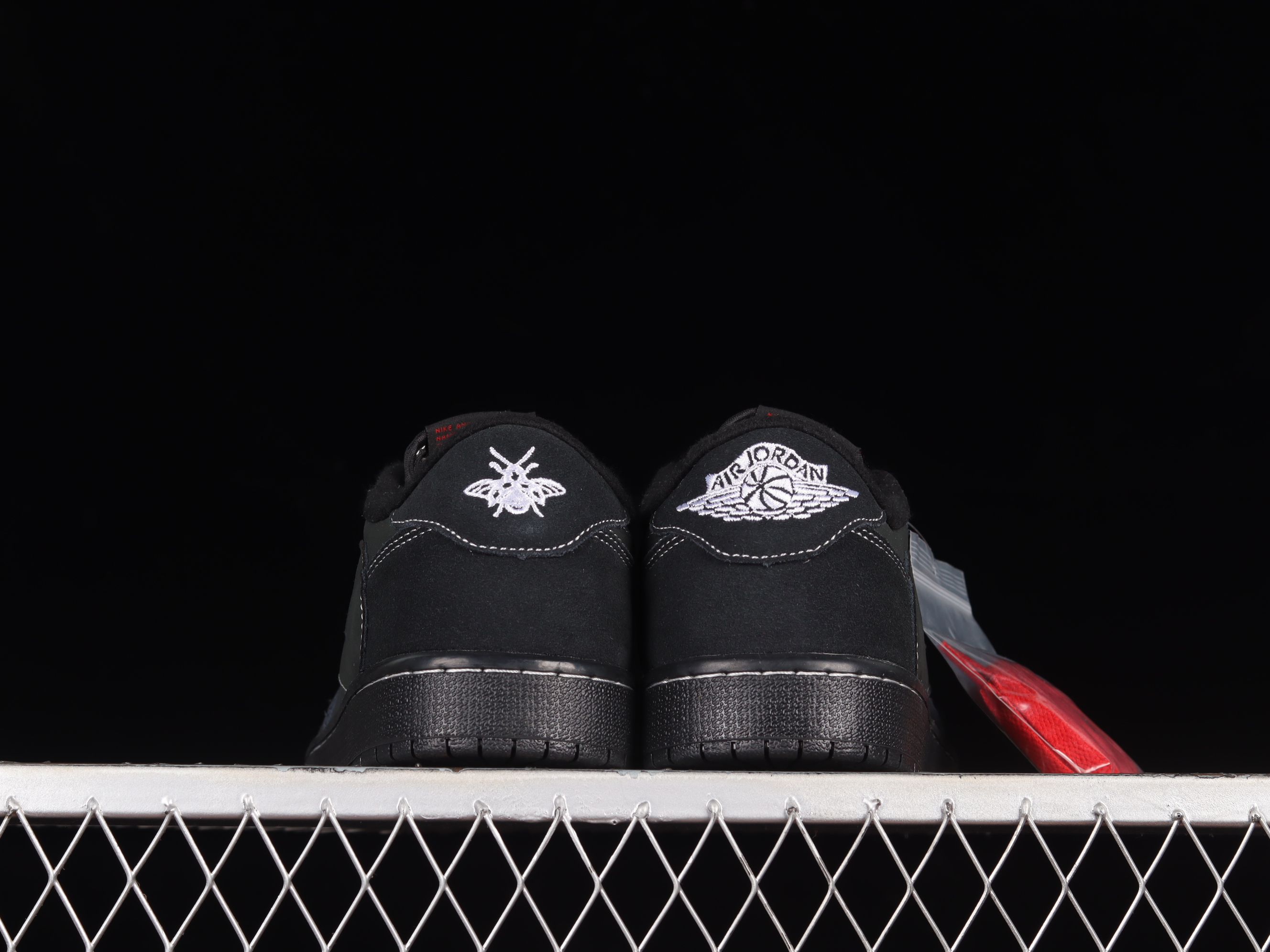 AJ1 low top