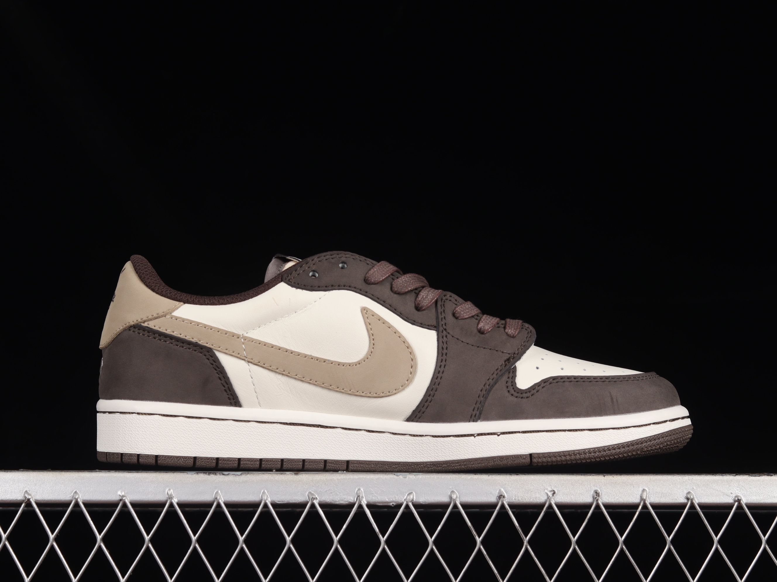 AJ1 low top