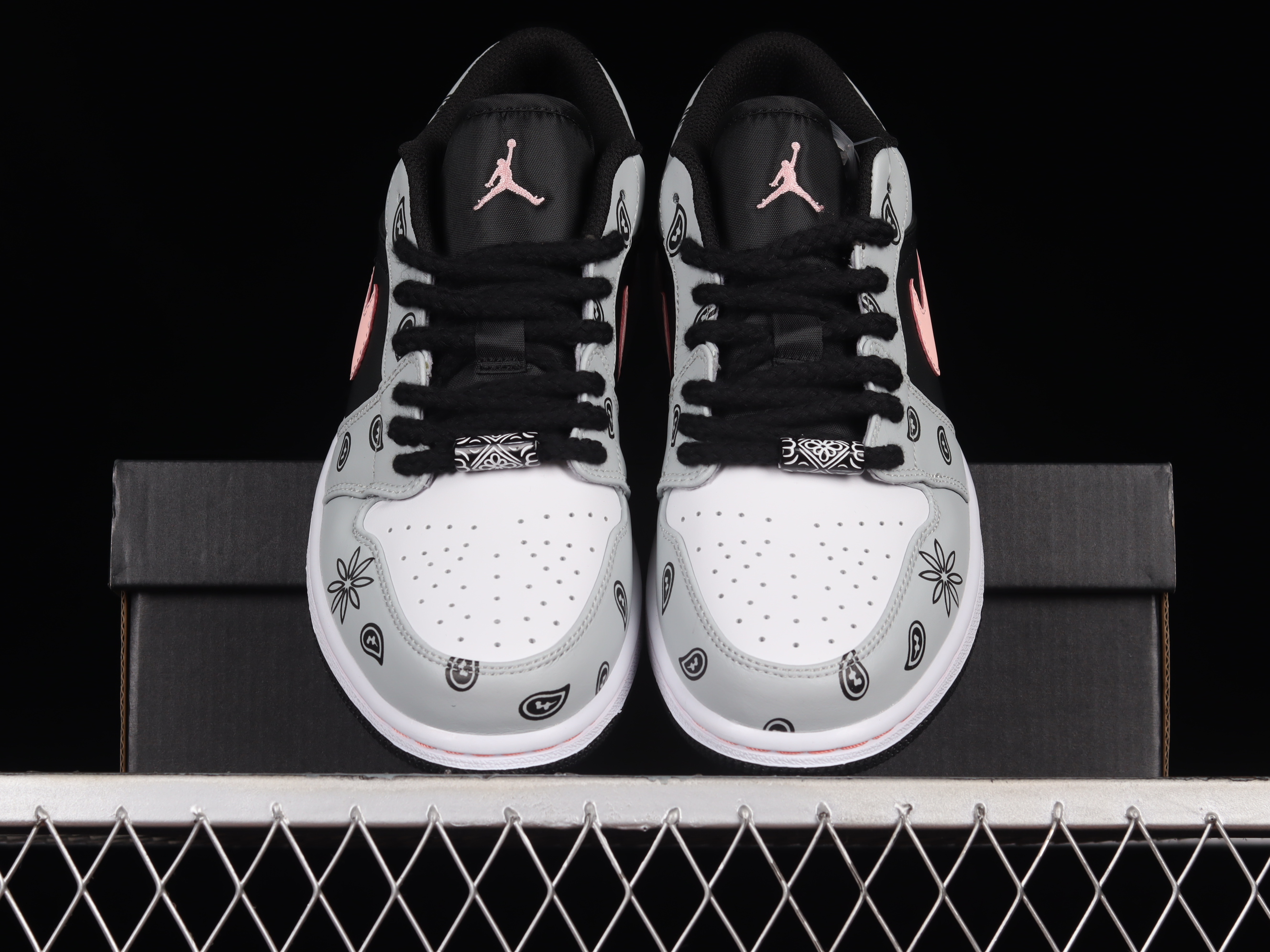 AJ1 low top