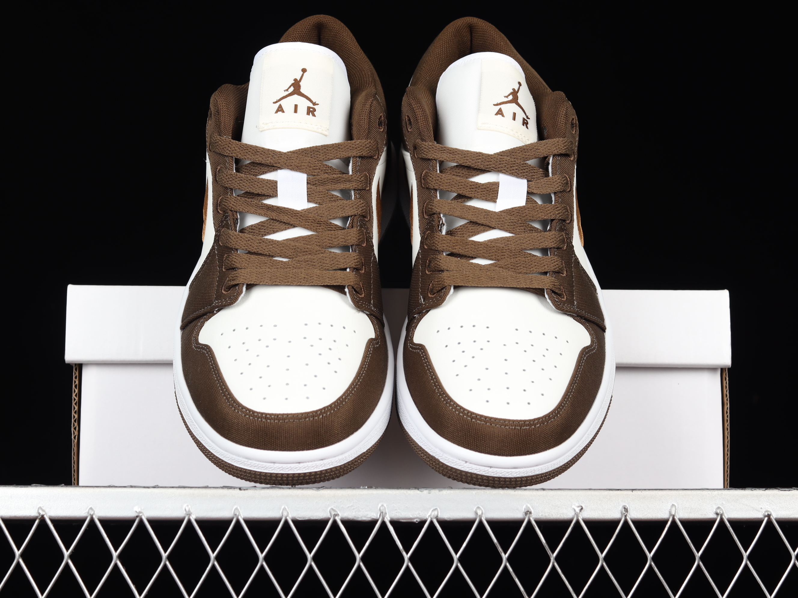 AJ1 low top