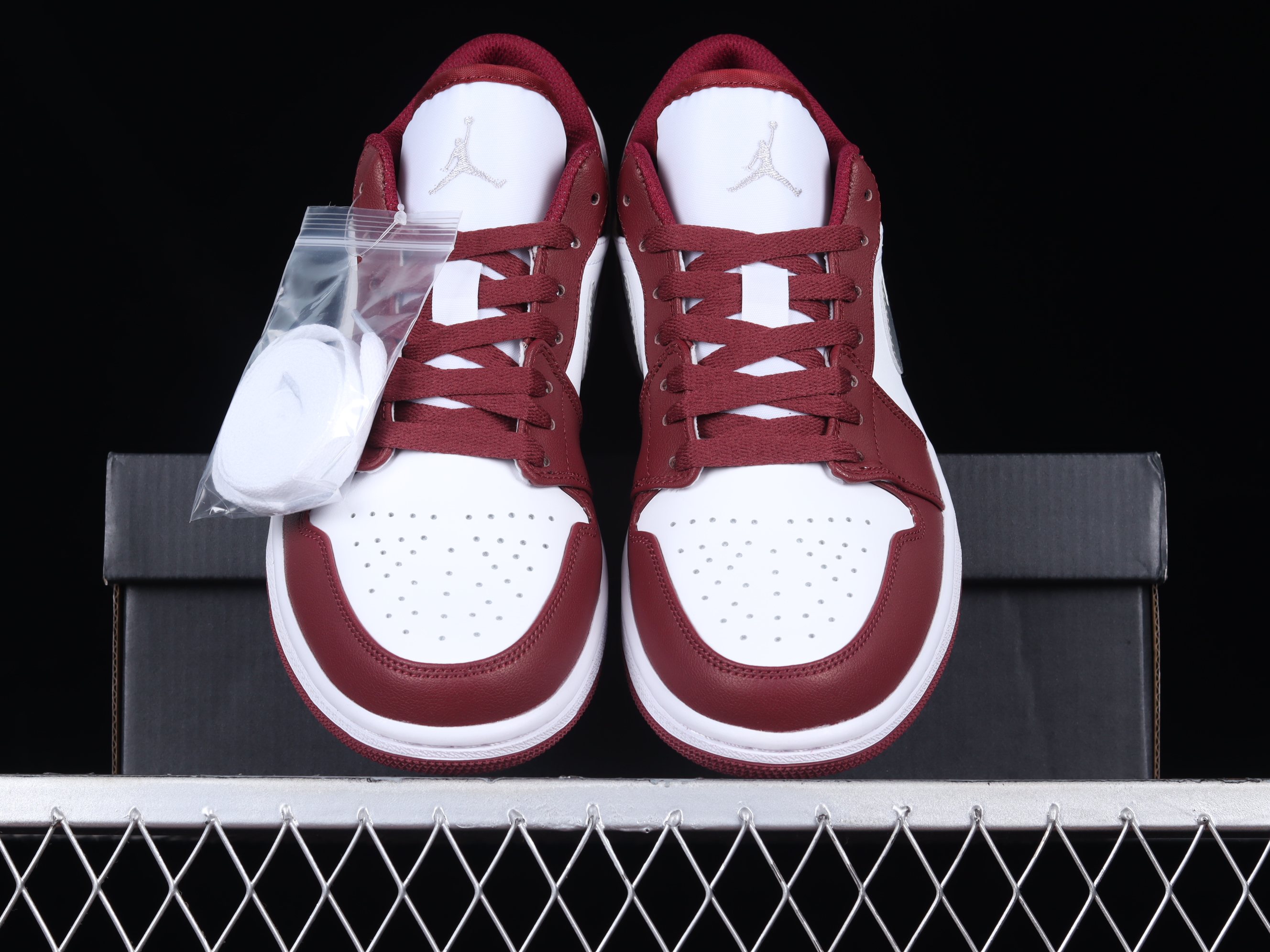 AJ1 low top