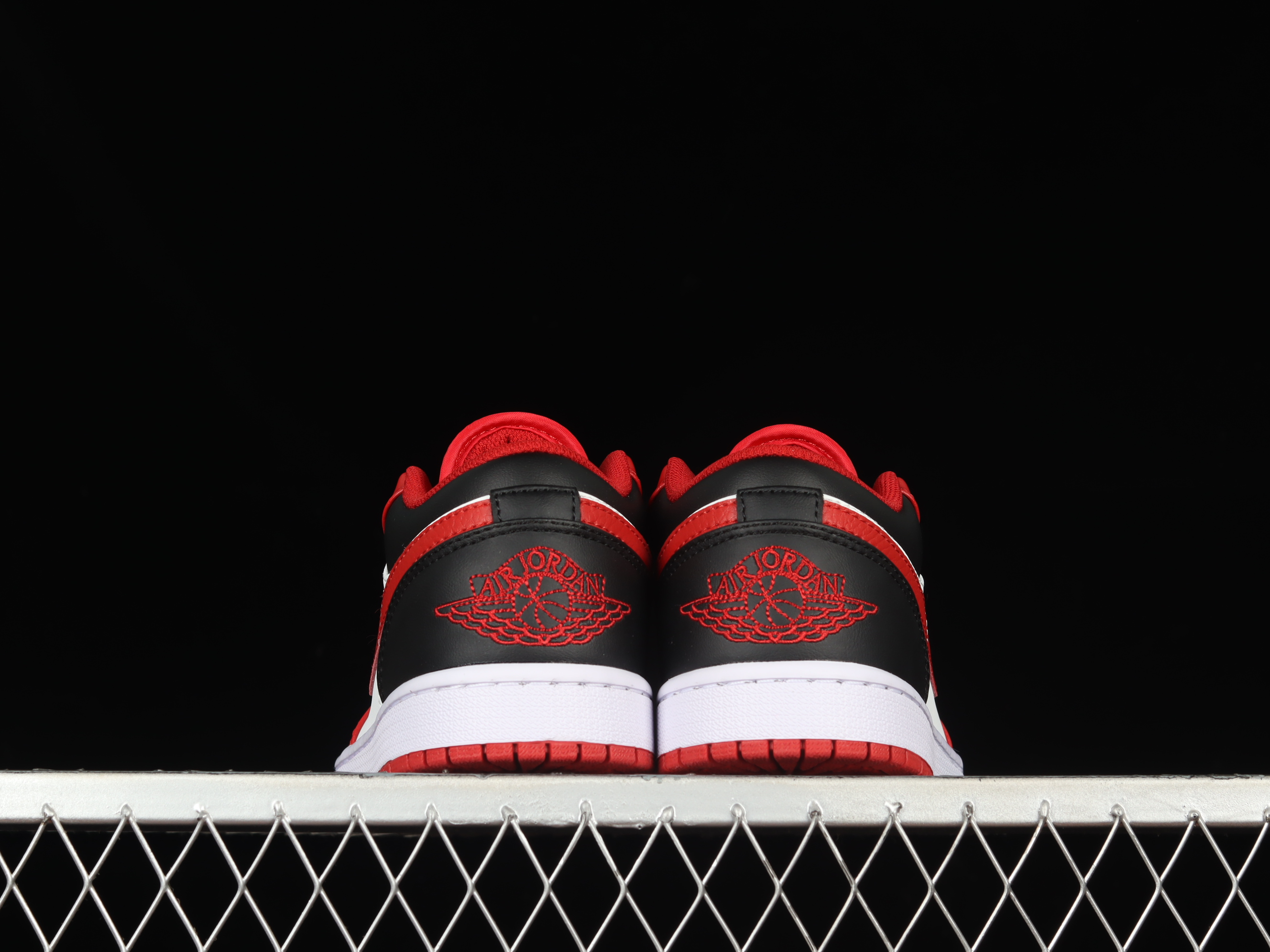 AJ1 low top