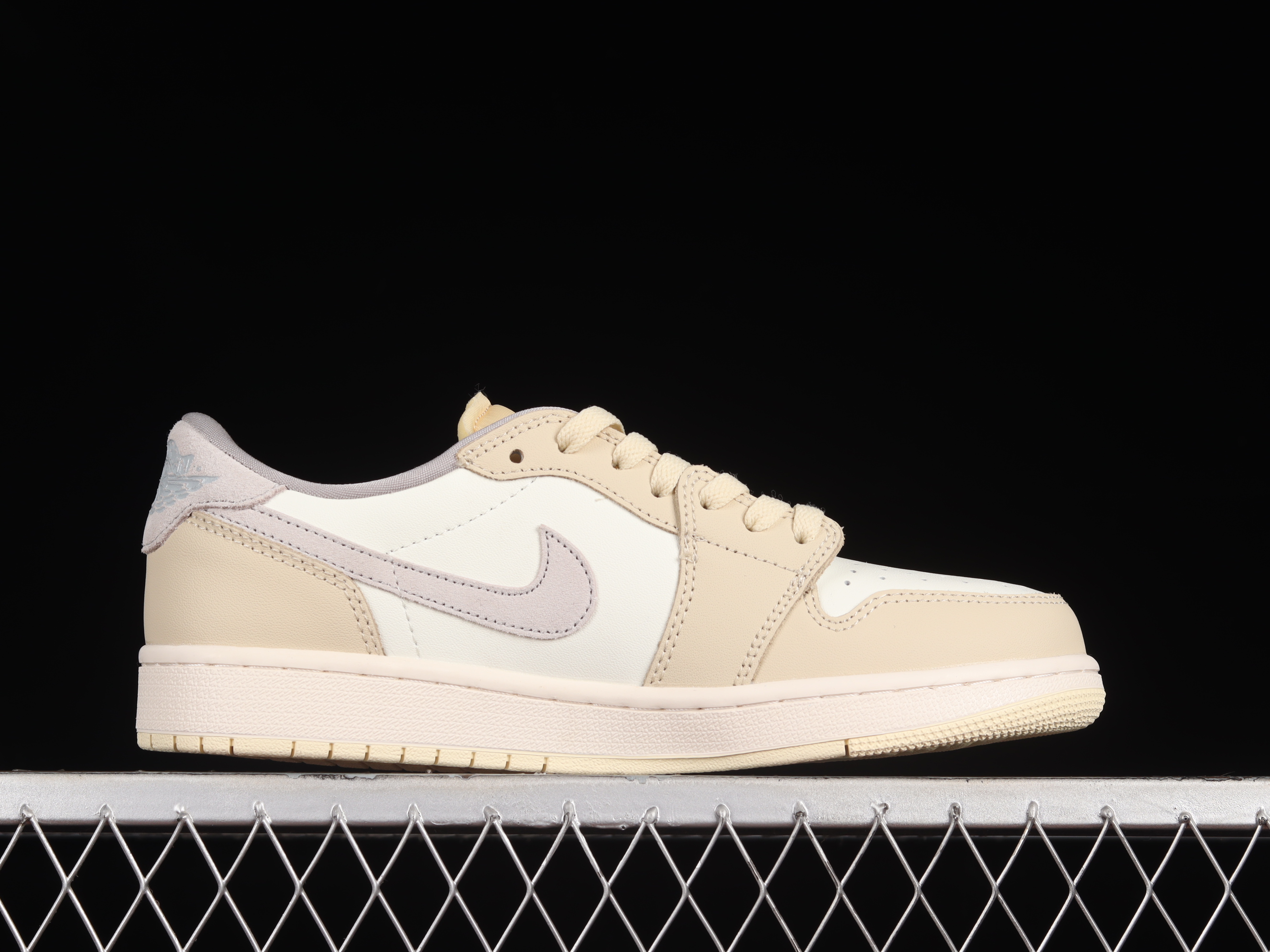 AJ1 low top
