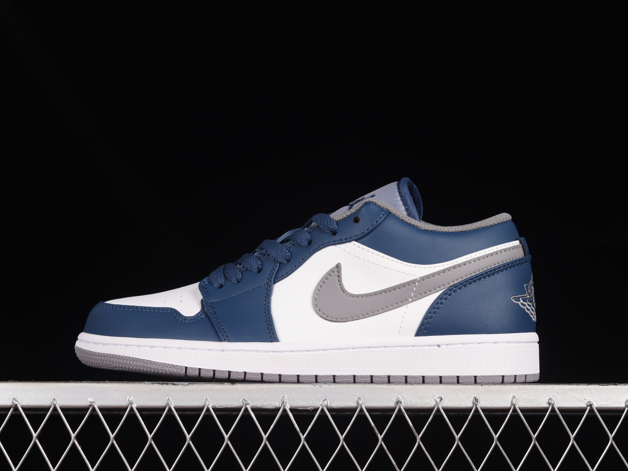 AJ1 low top