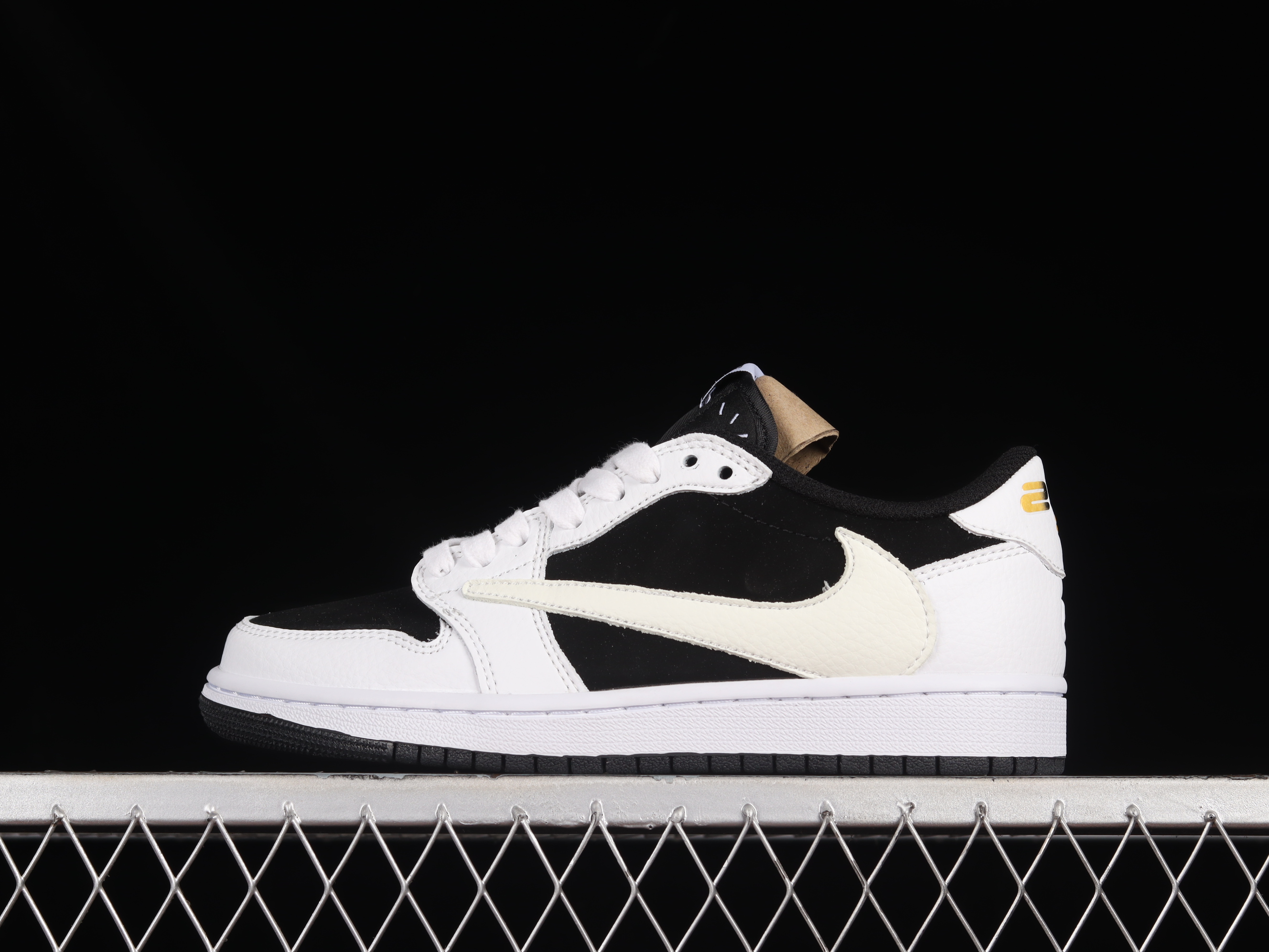 AJ1 low top