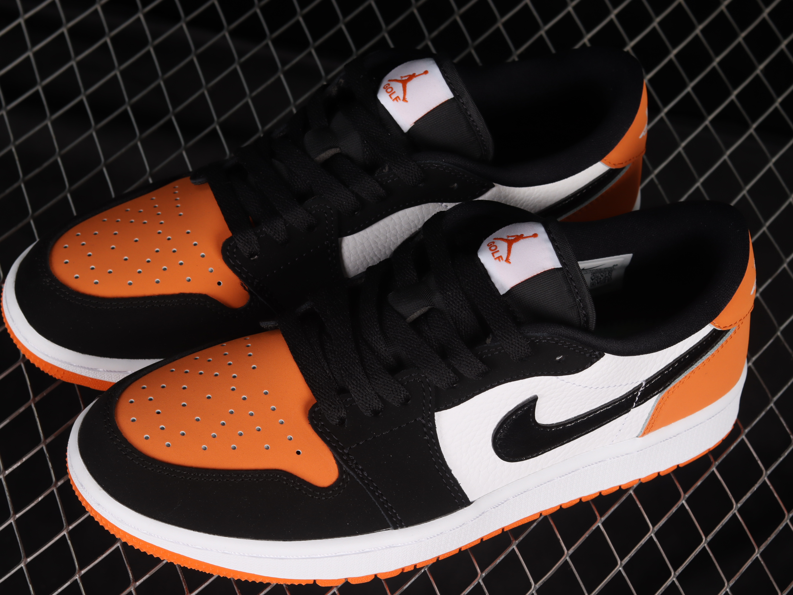 AJ1 low top