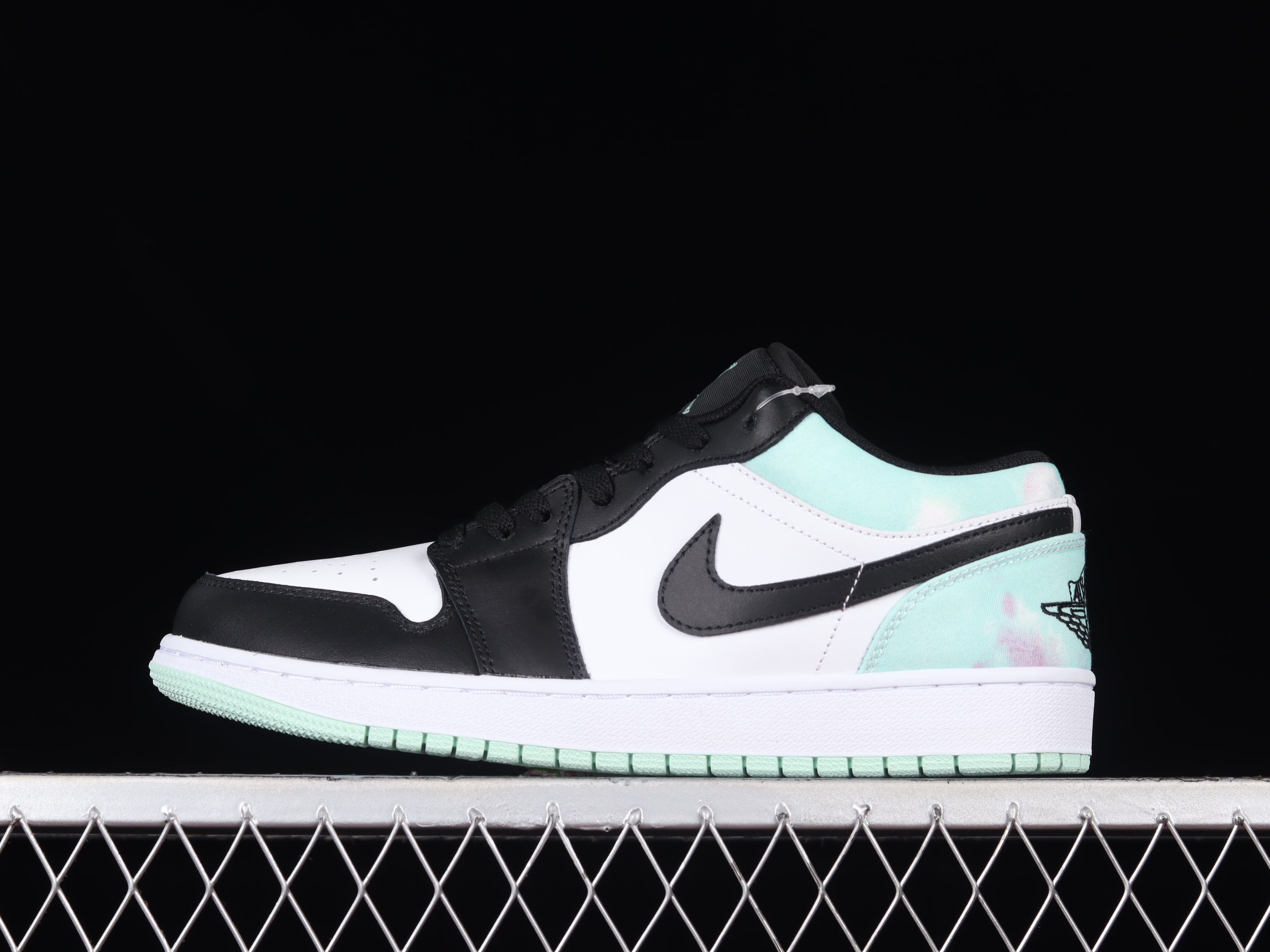 AJ1 low top