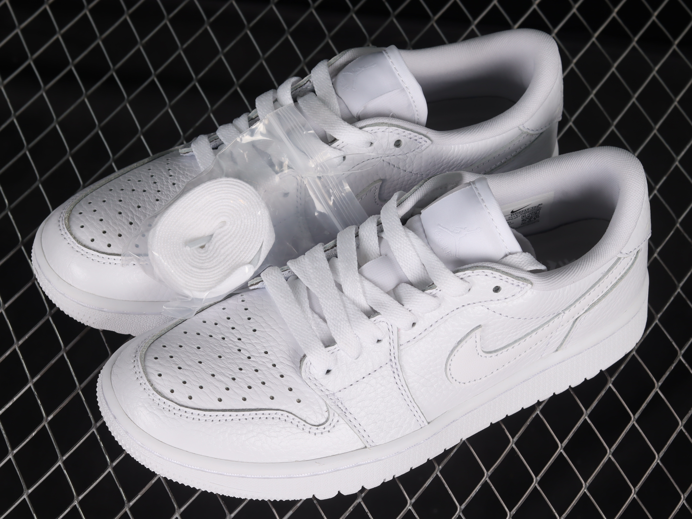 AJ1 low top