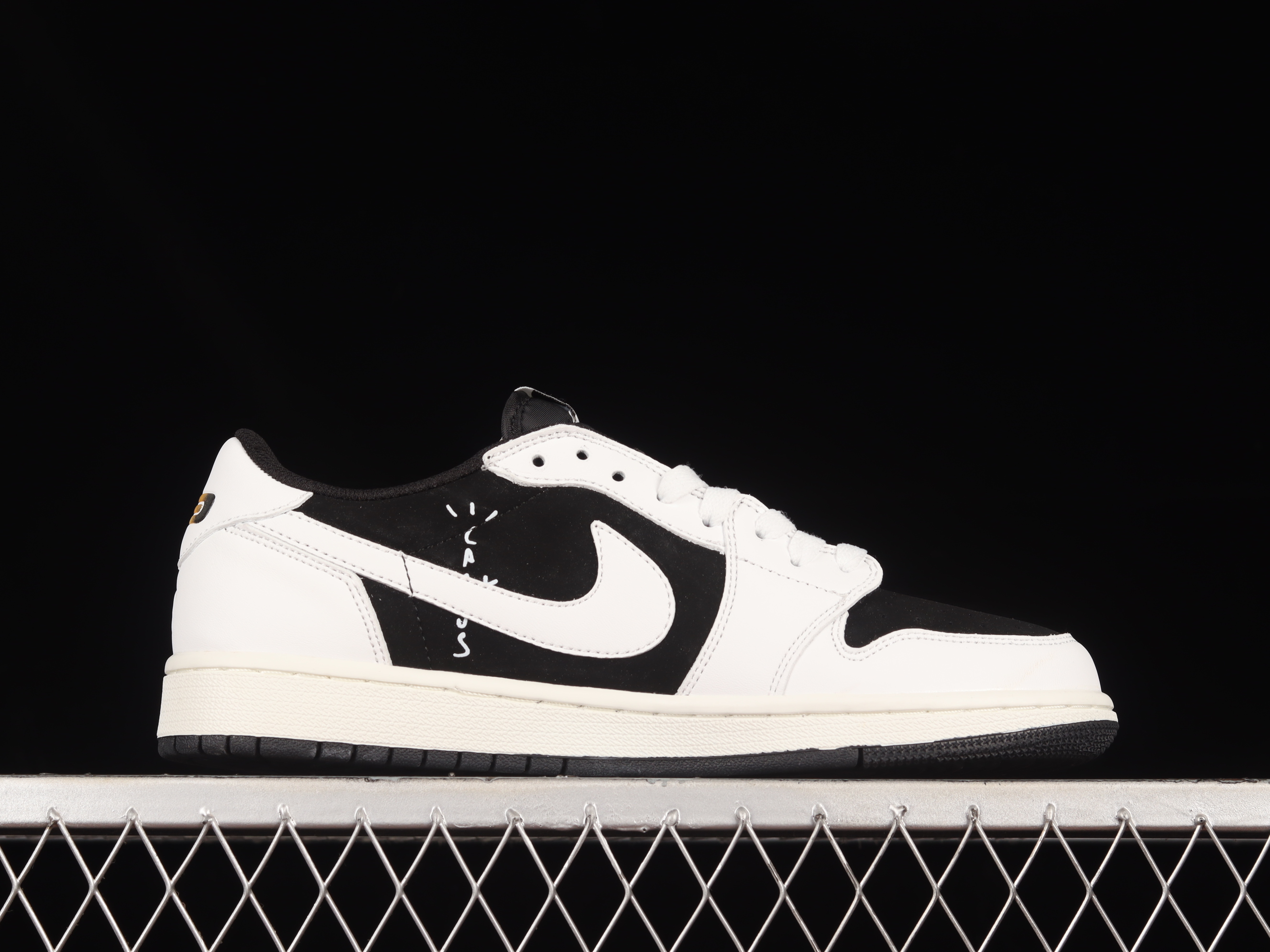 AJ1 low top