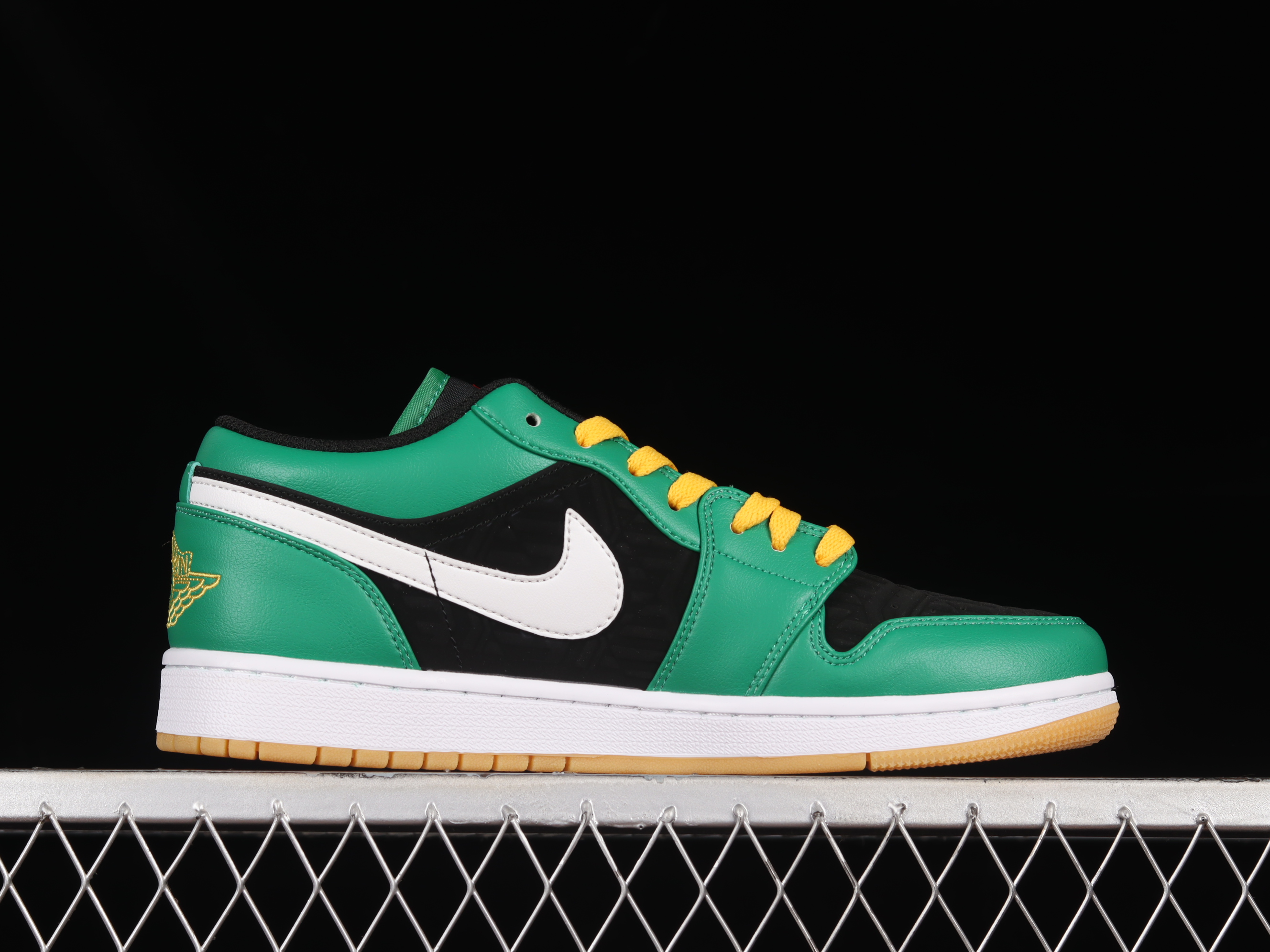 AJ1 low top