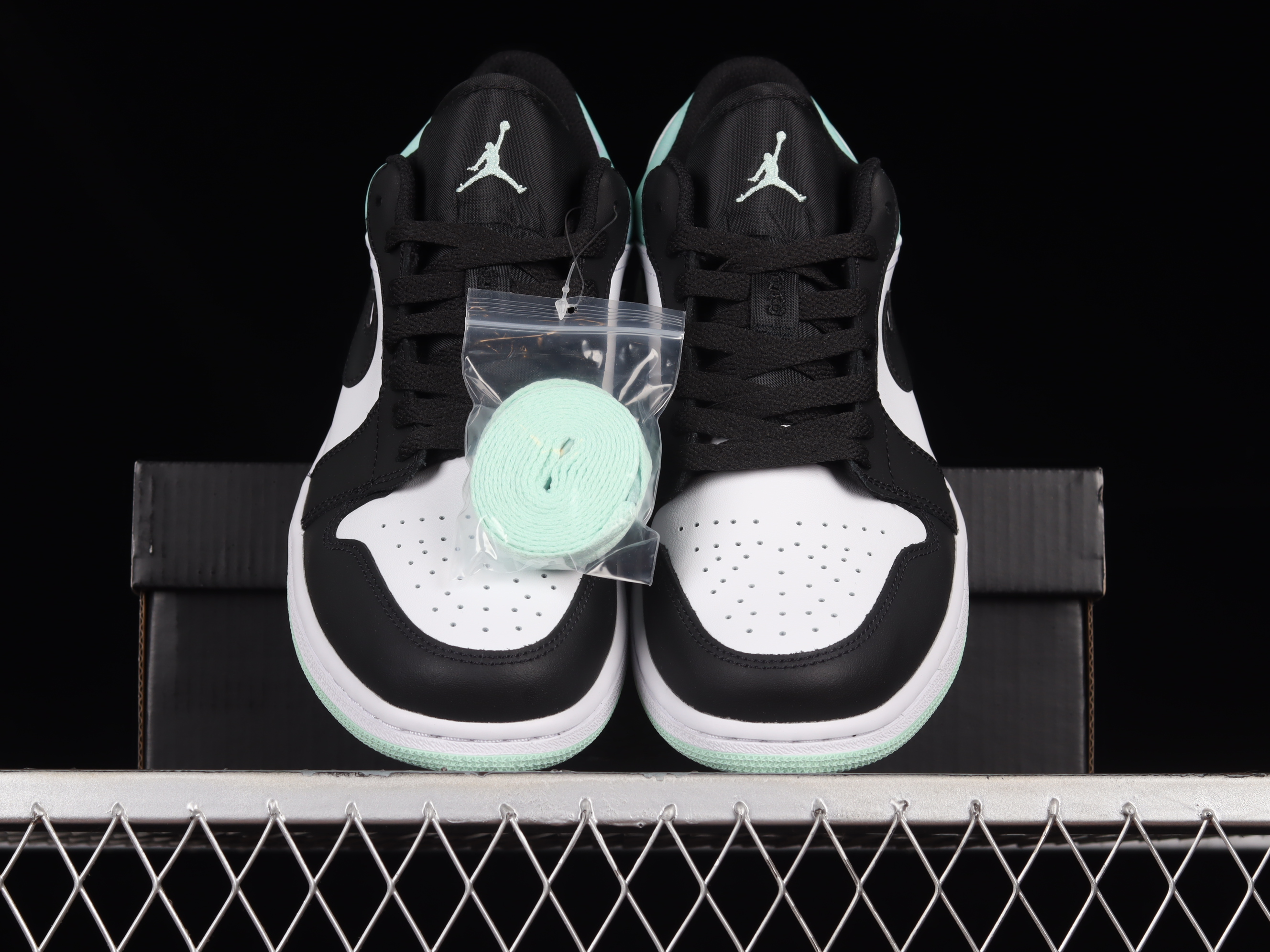 AJ1 low top