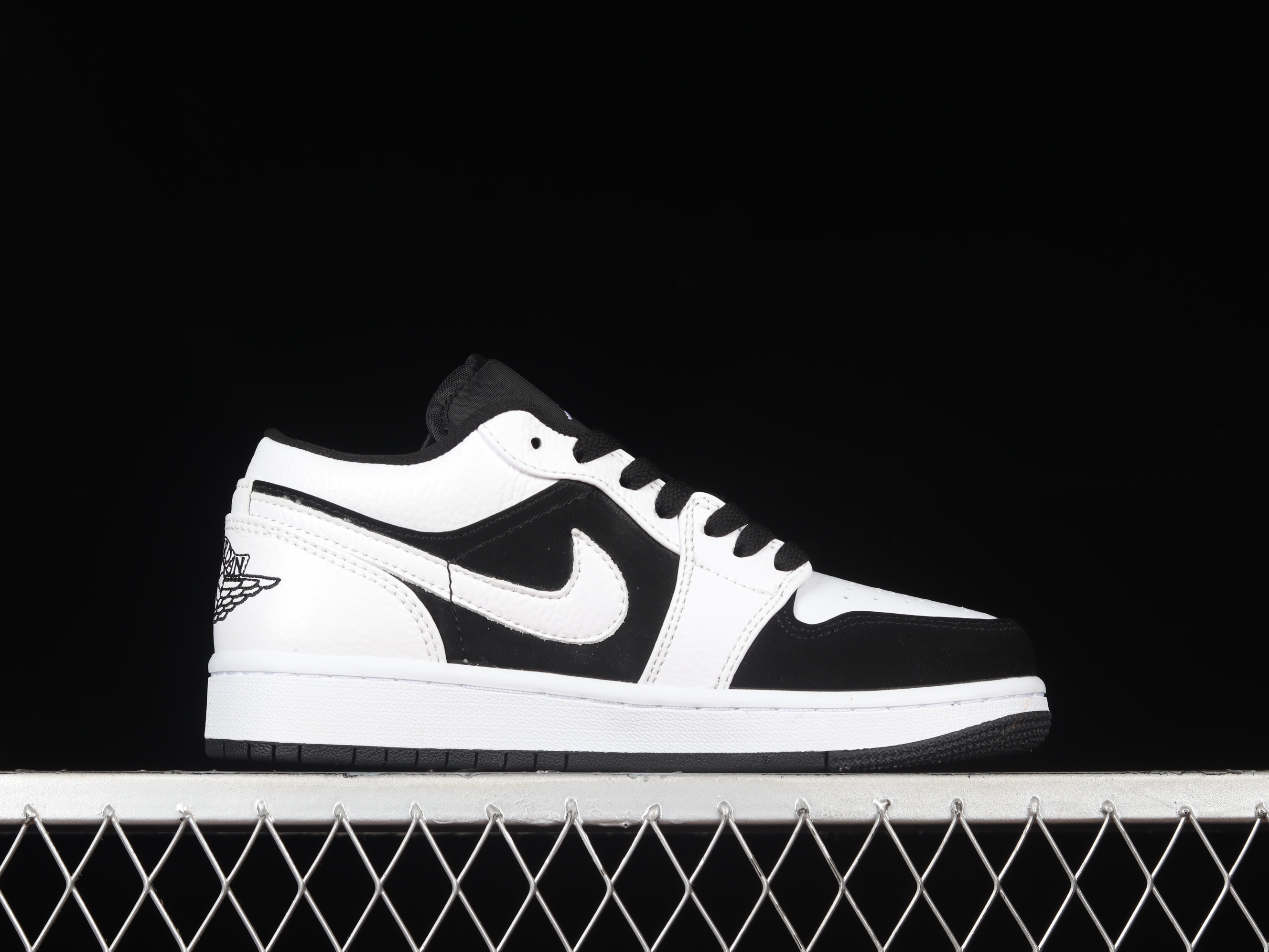 AJ1 low top
