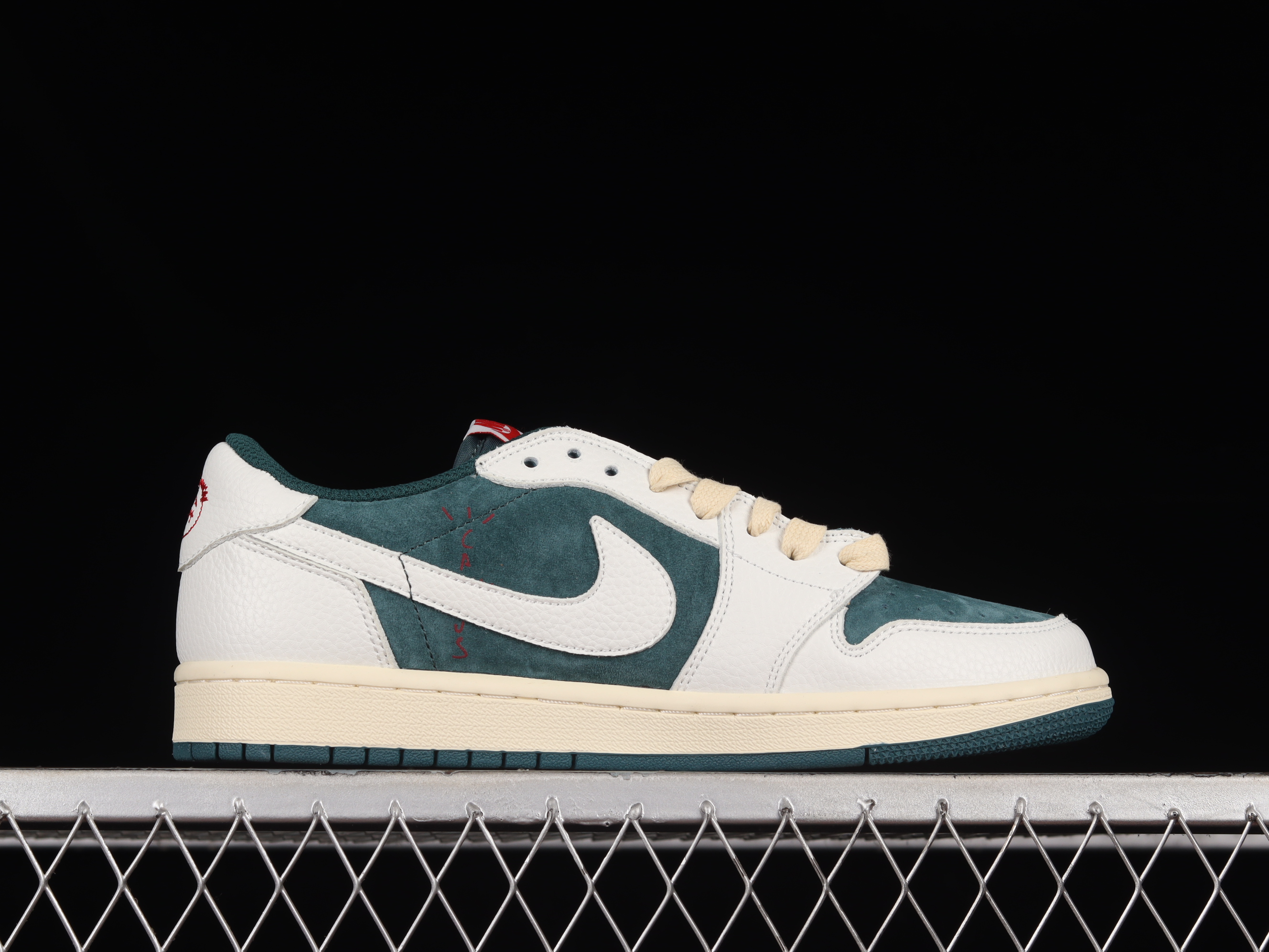 AJ1 low top