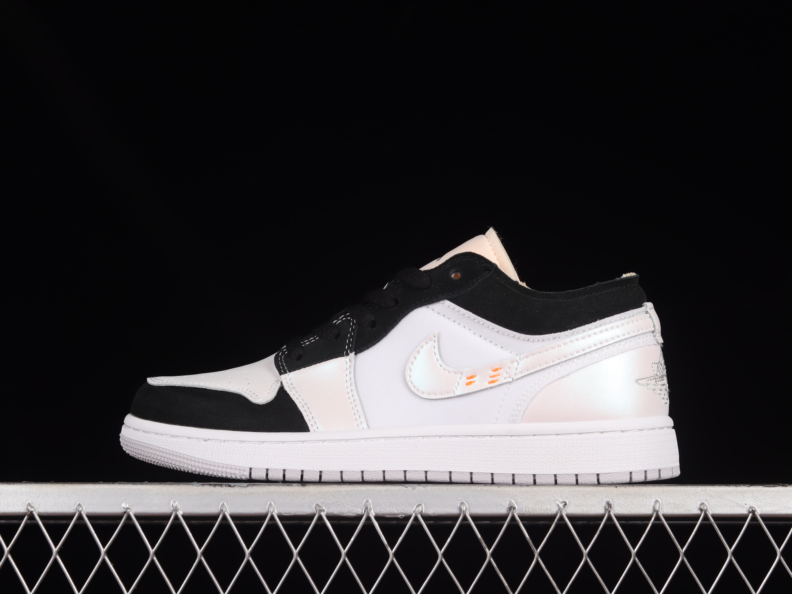 AJ1 low top