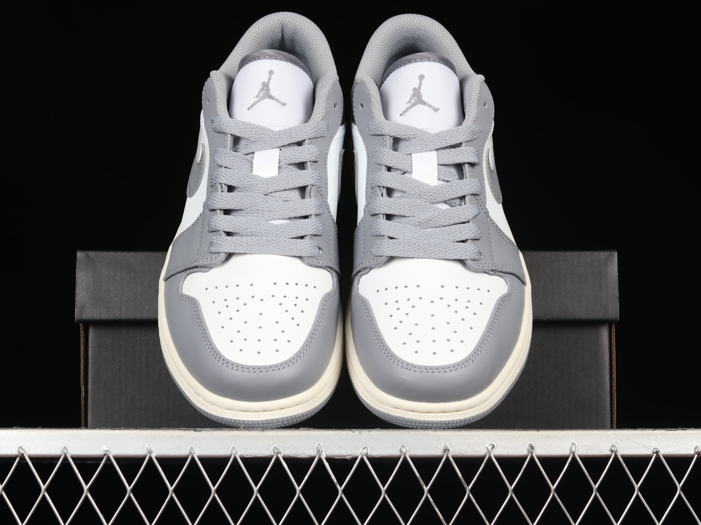 AJ1 low top