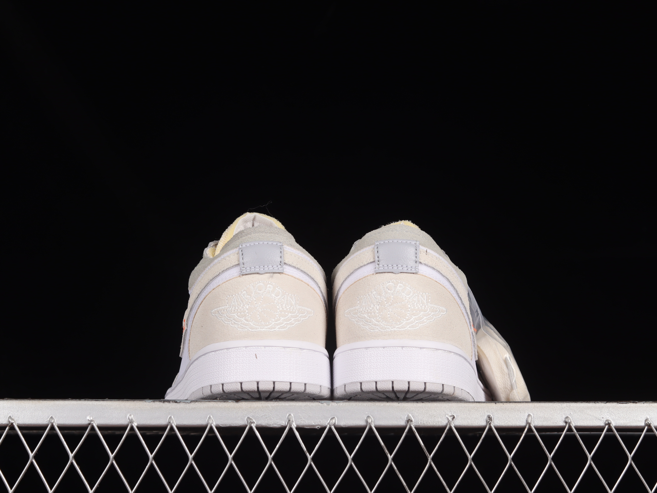 AJ1 low top