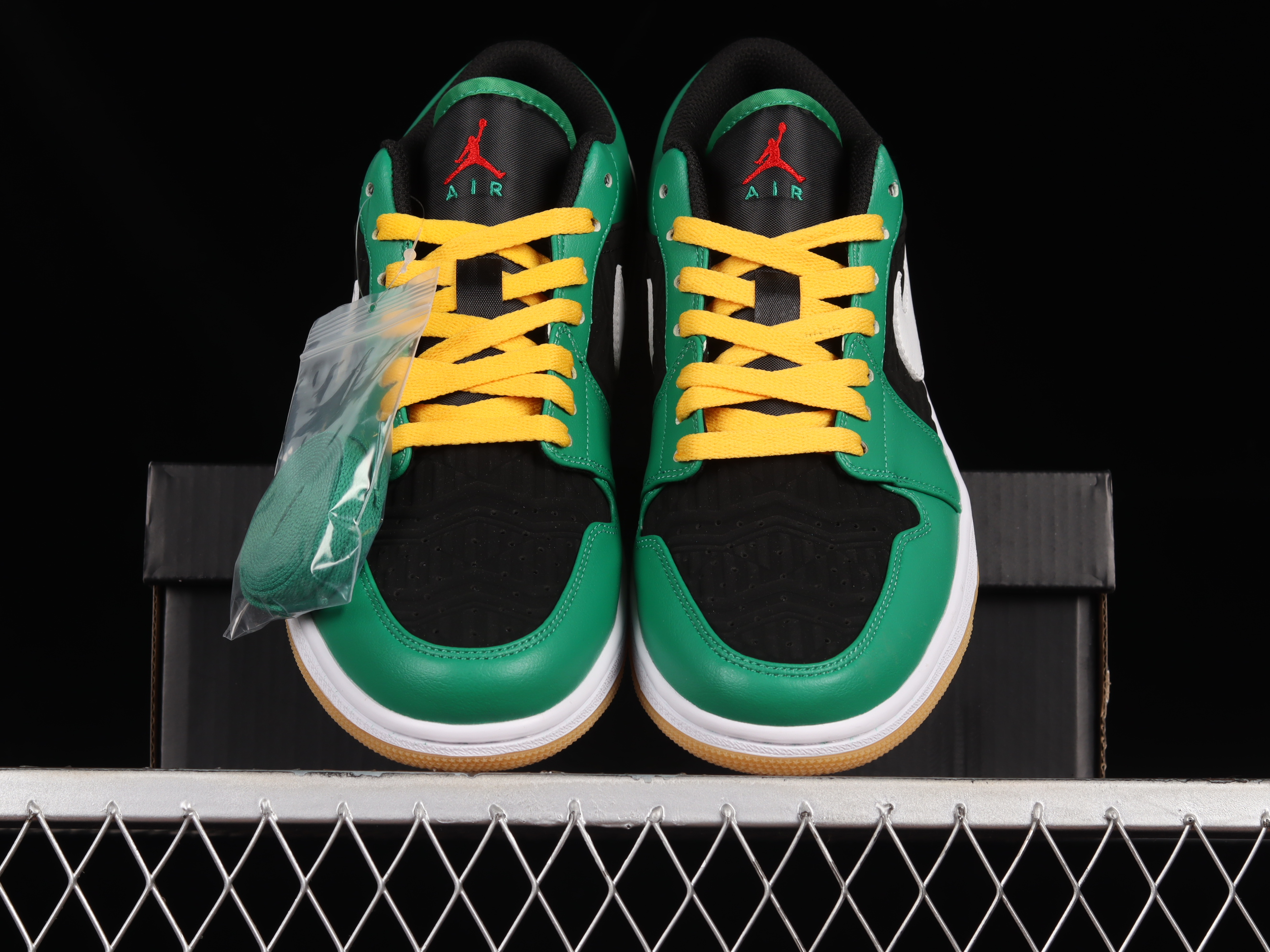 AJ1 low top