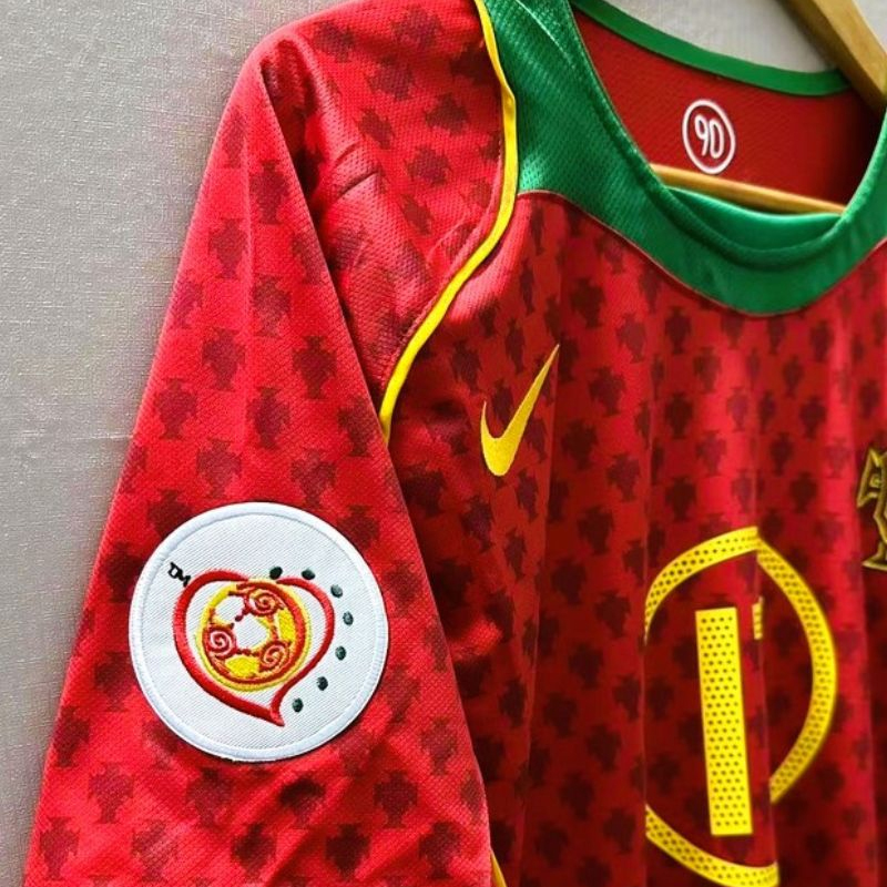 2004-2005 Portugal Home Retro Jersey