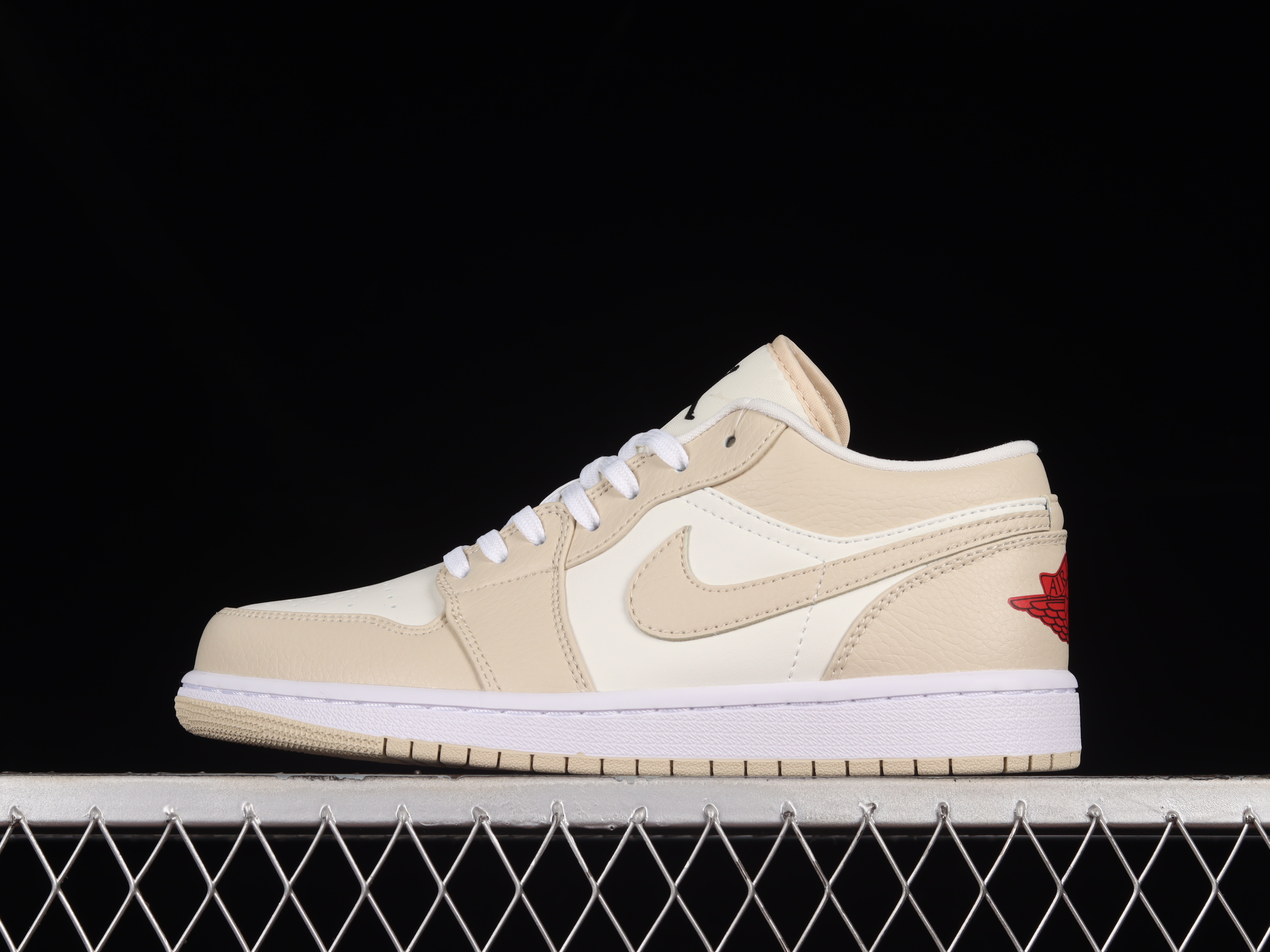 AJ1 low top