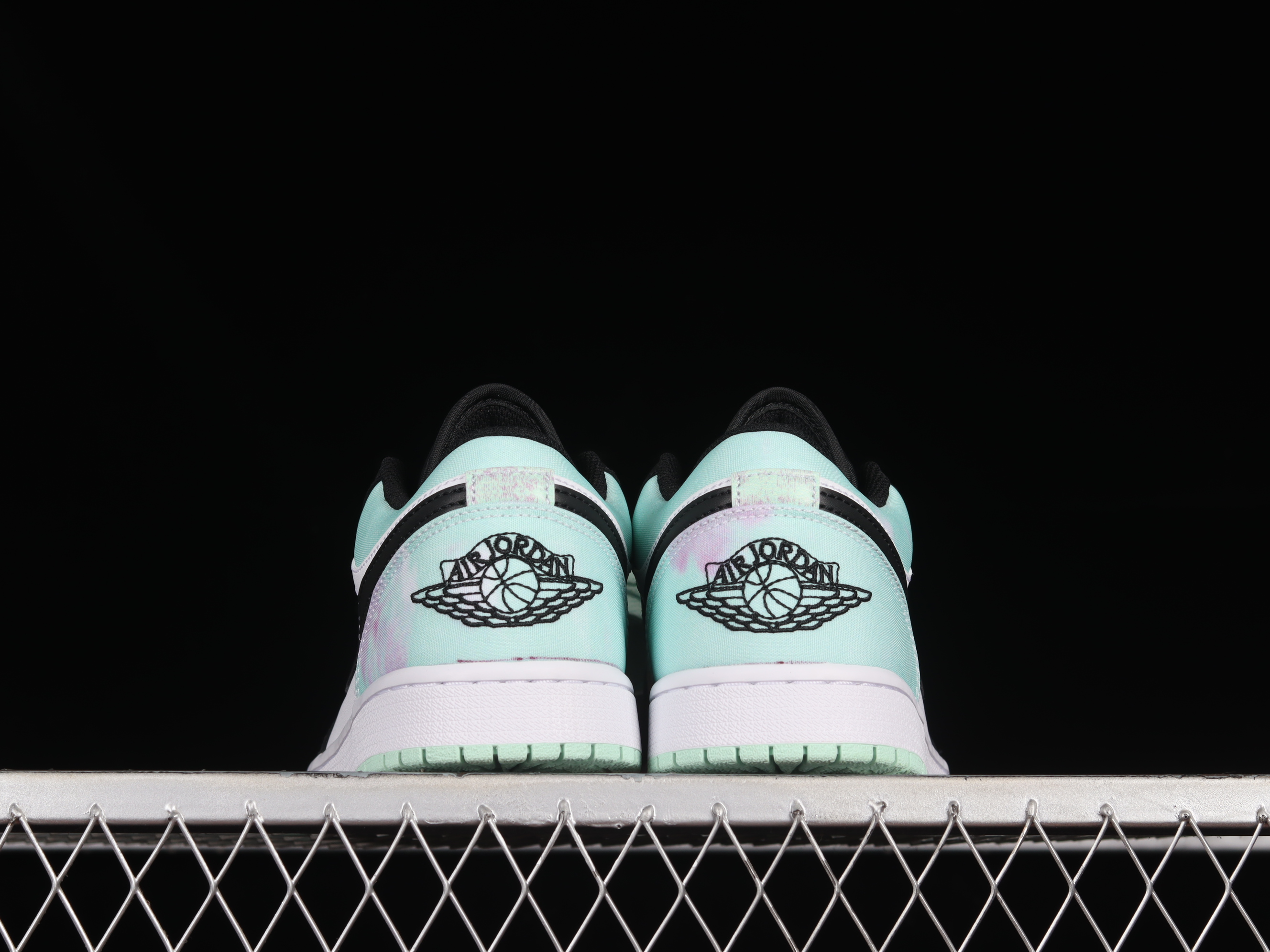 AJ1 low top