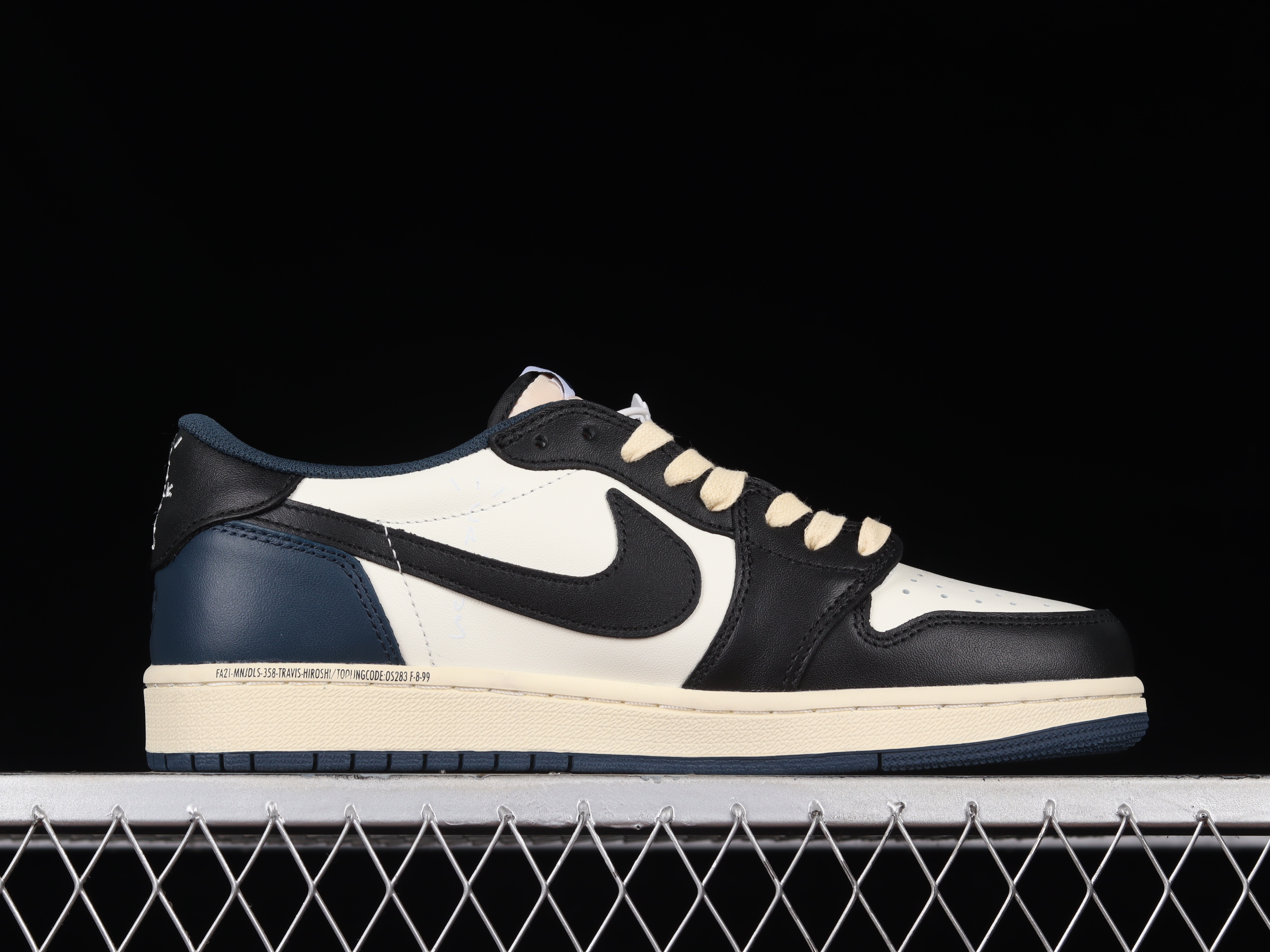 AJ1 low top