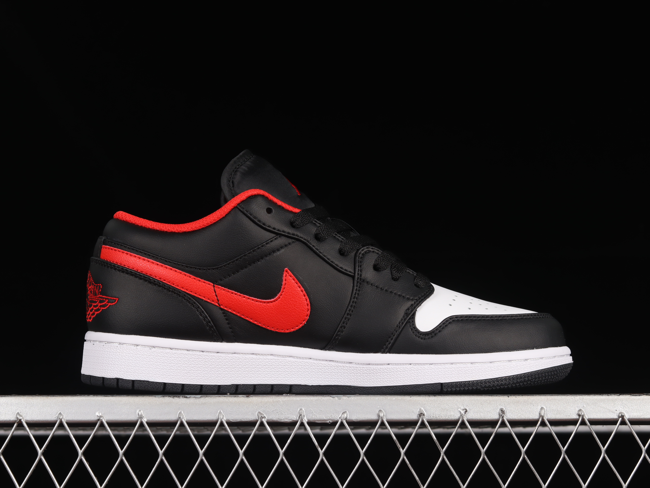 AJ1 low top