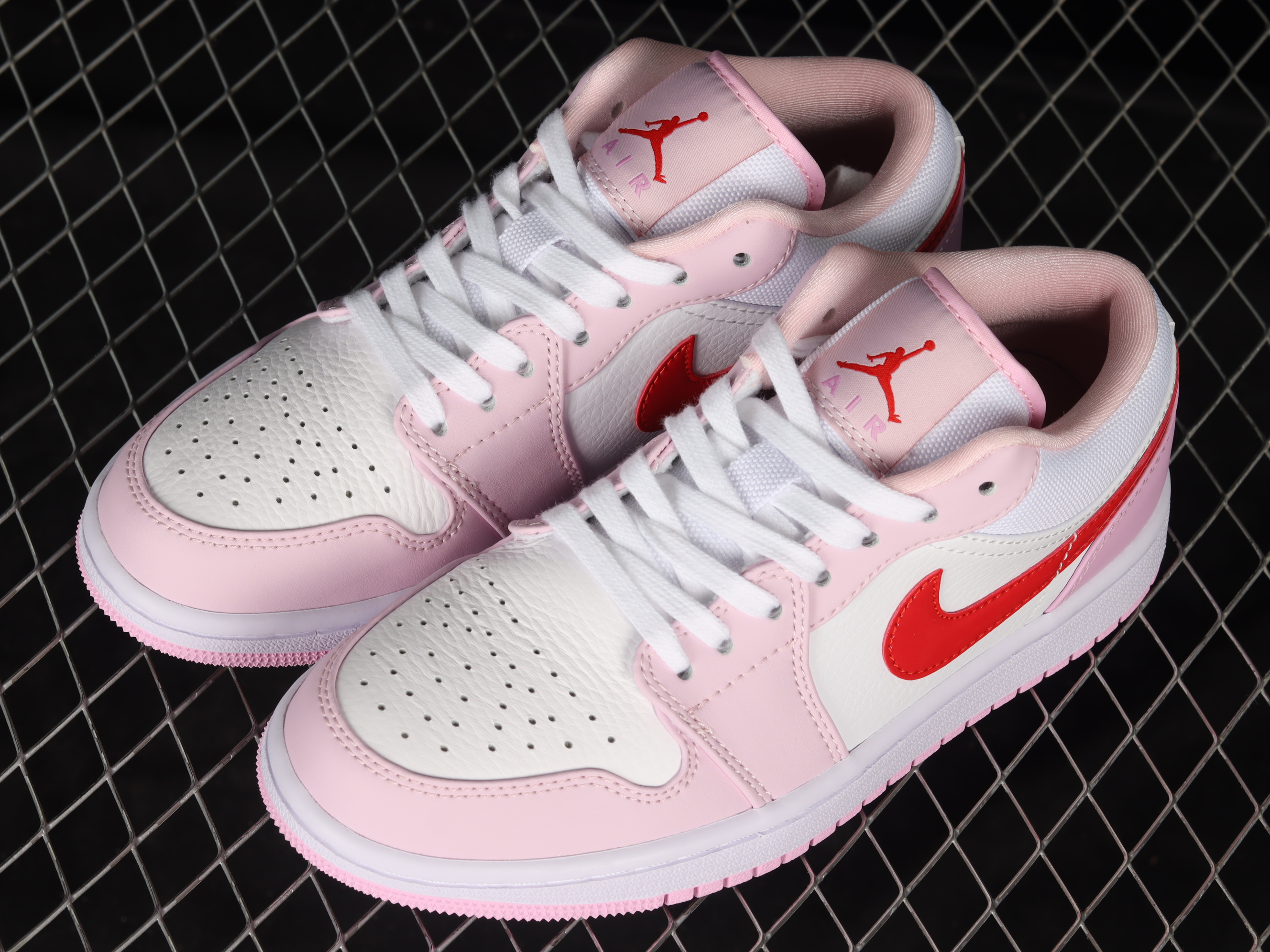 AJ1 low top