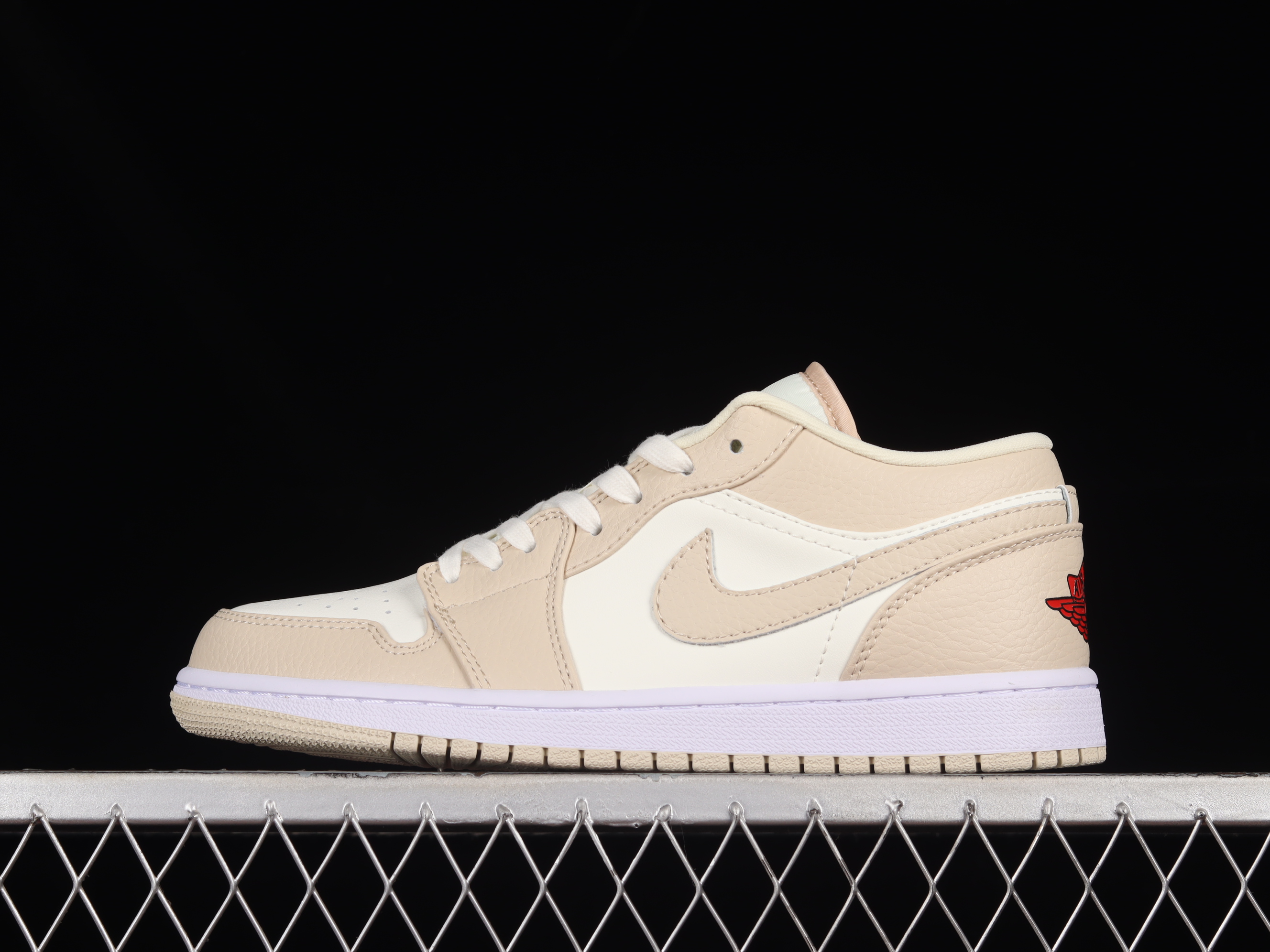 AJ1 low top