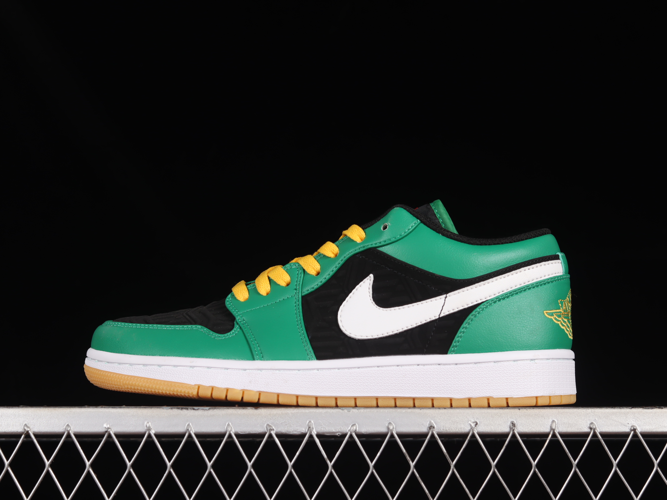 AJ1 low top