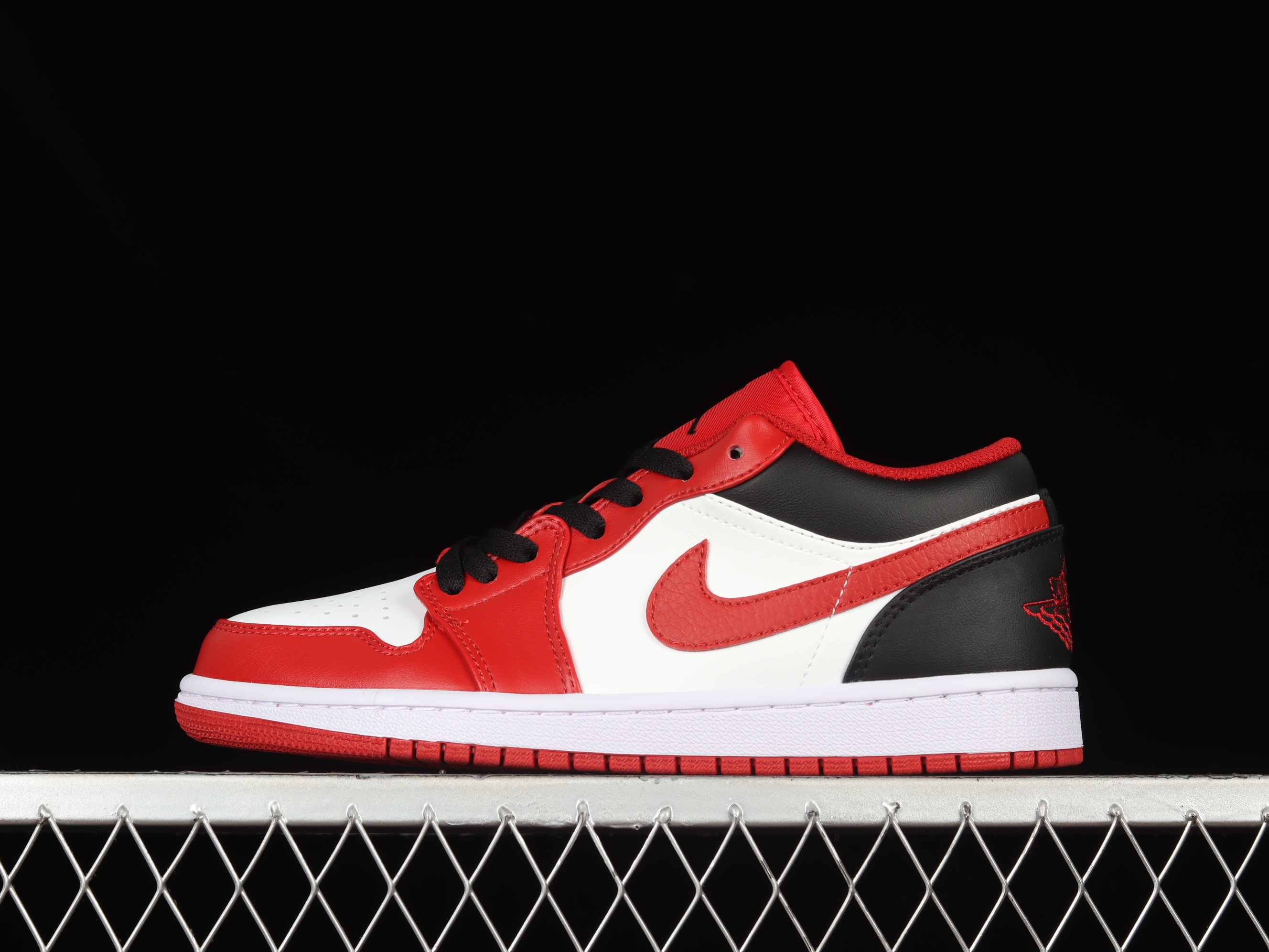 AJ1 low top