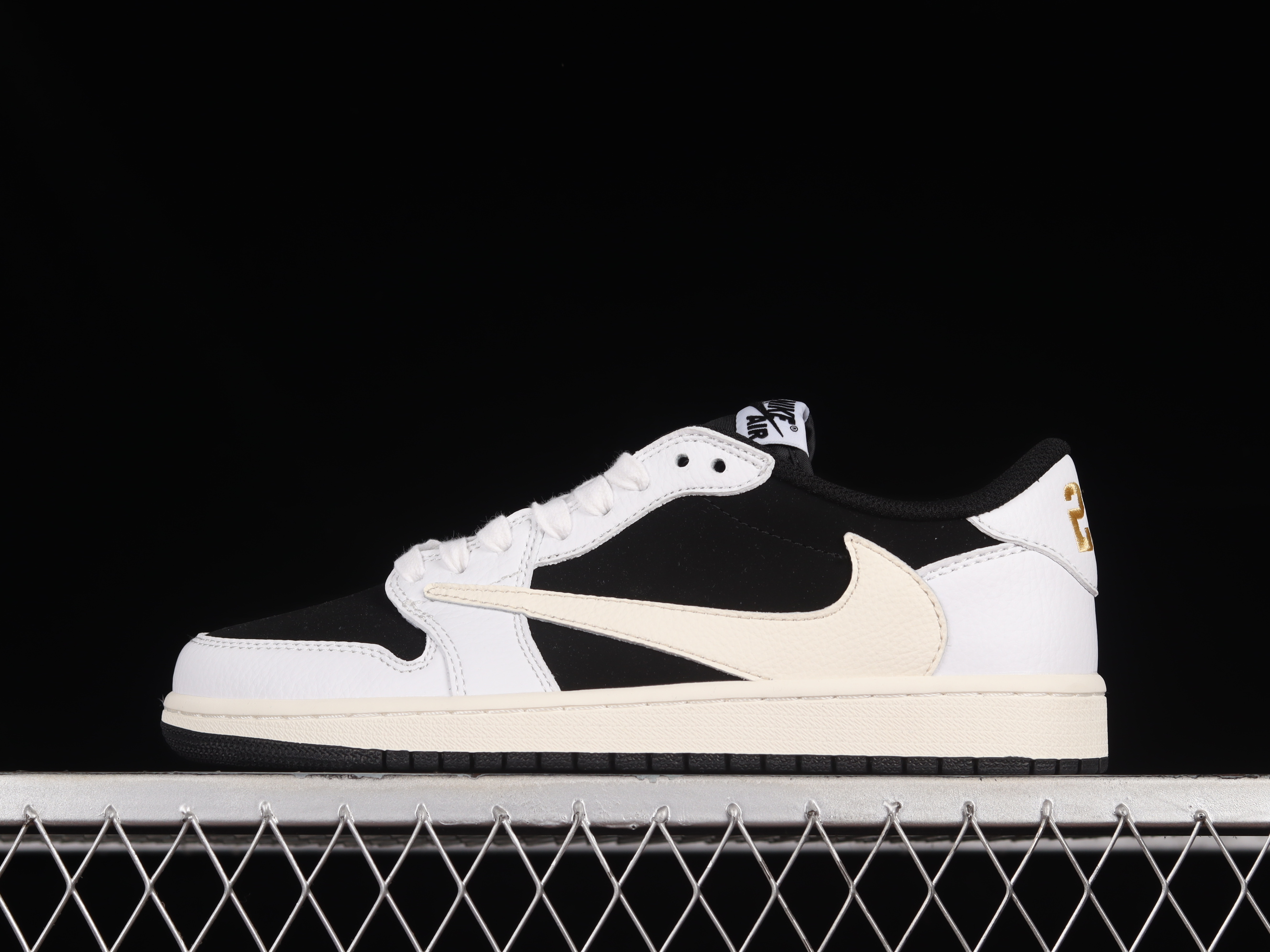 AJ1 low top
