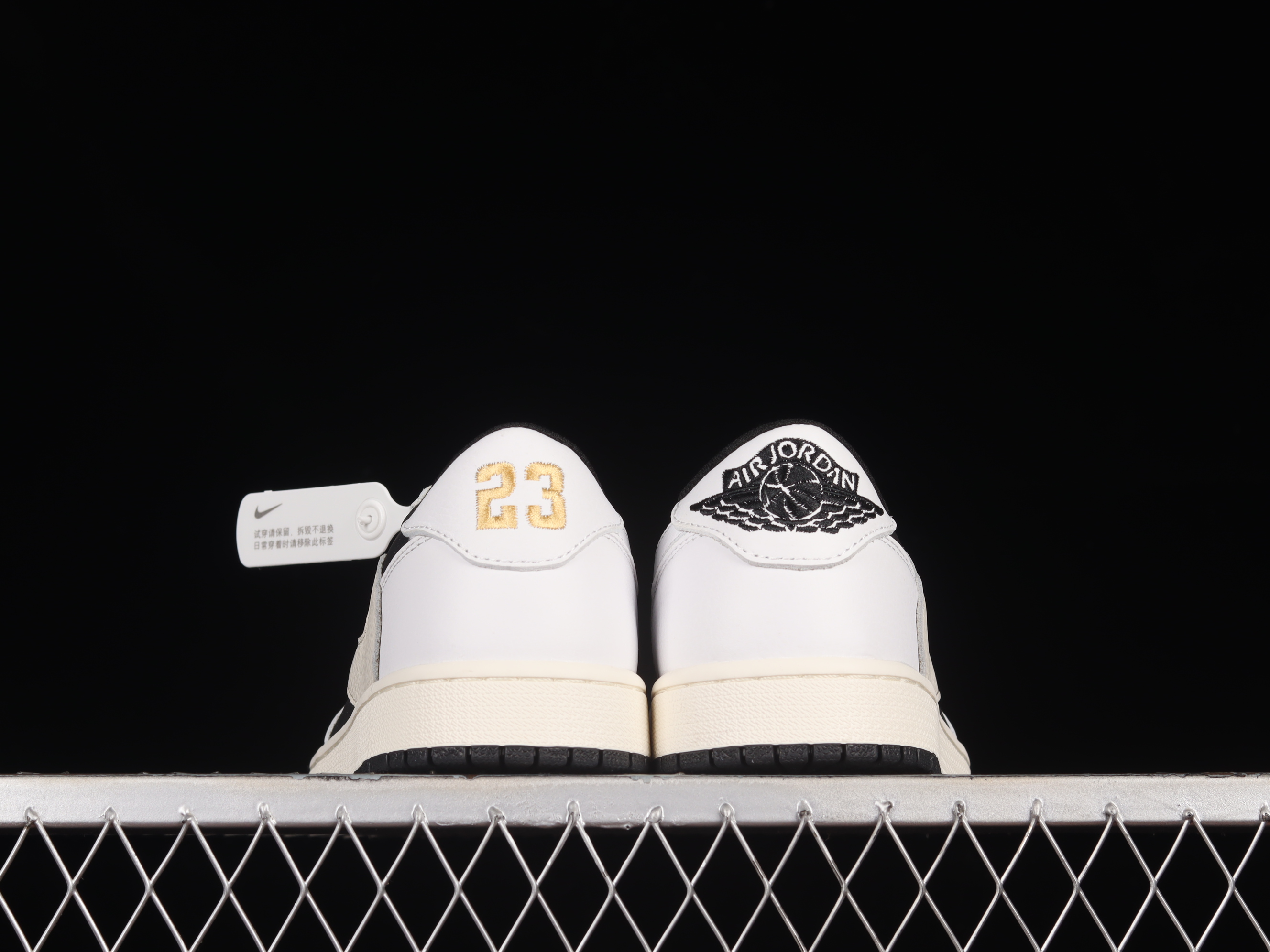 AJ1 low top