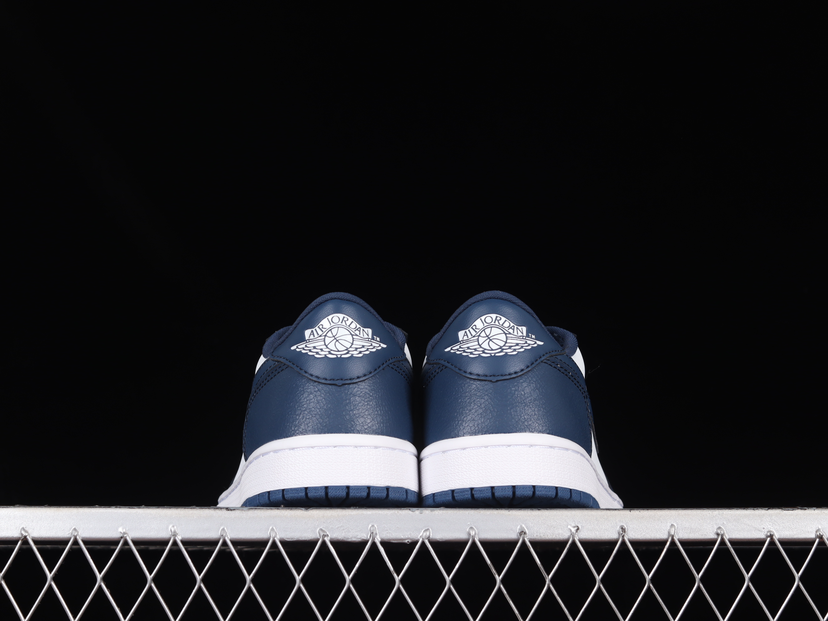 AJ1 low top