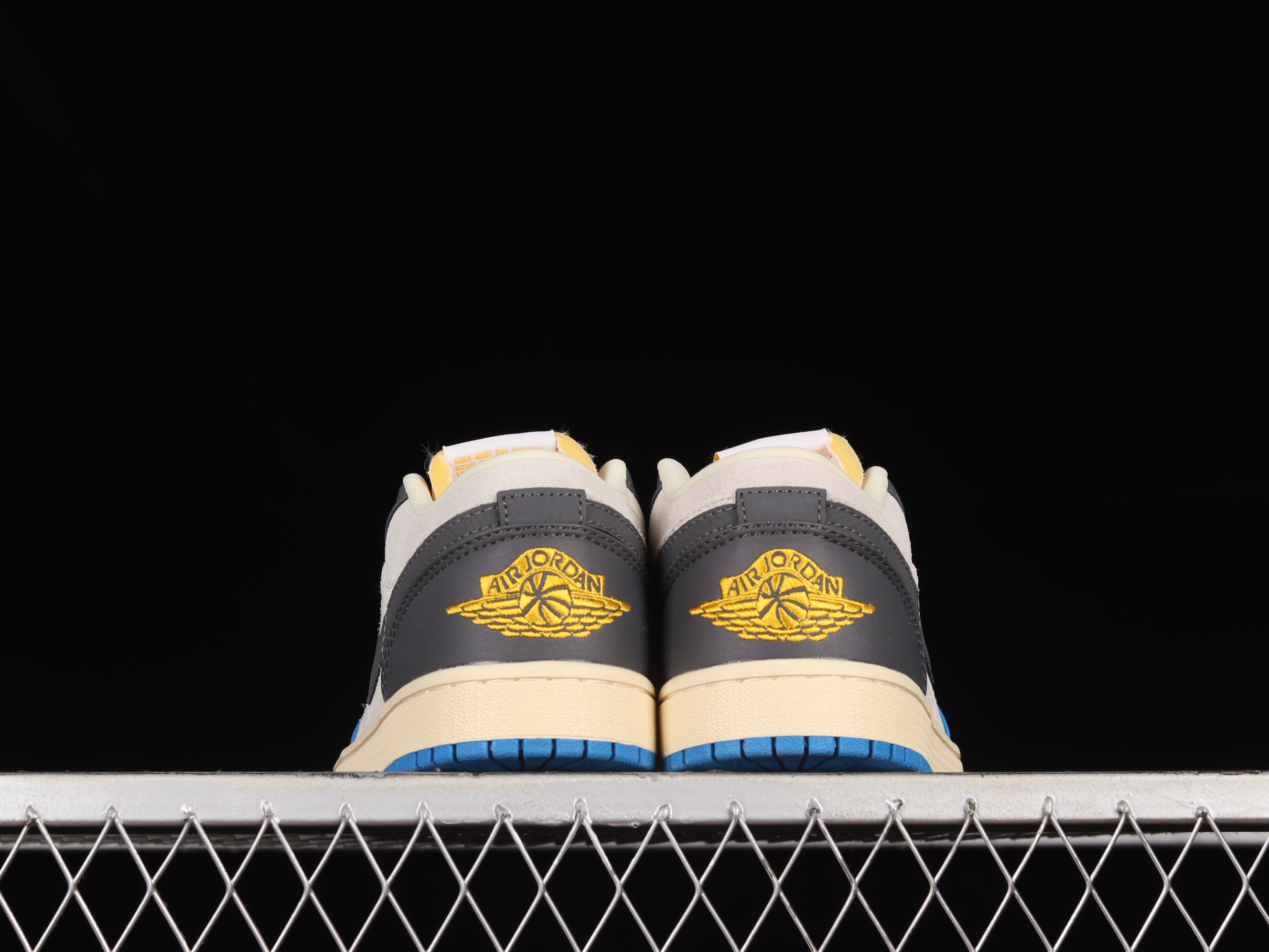 AJ1 low top