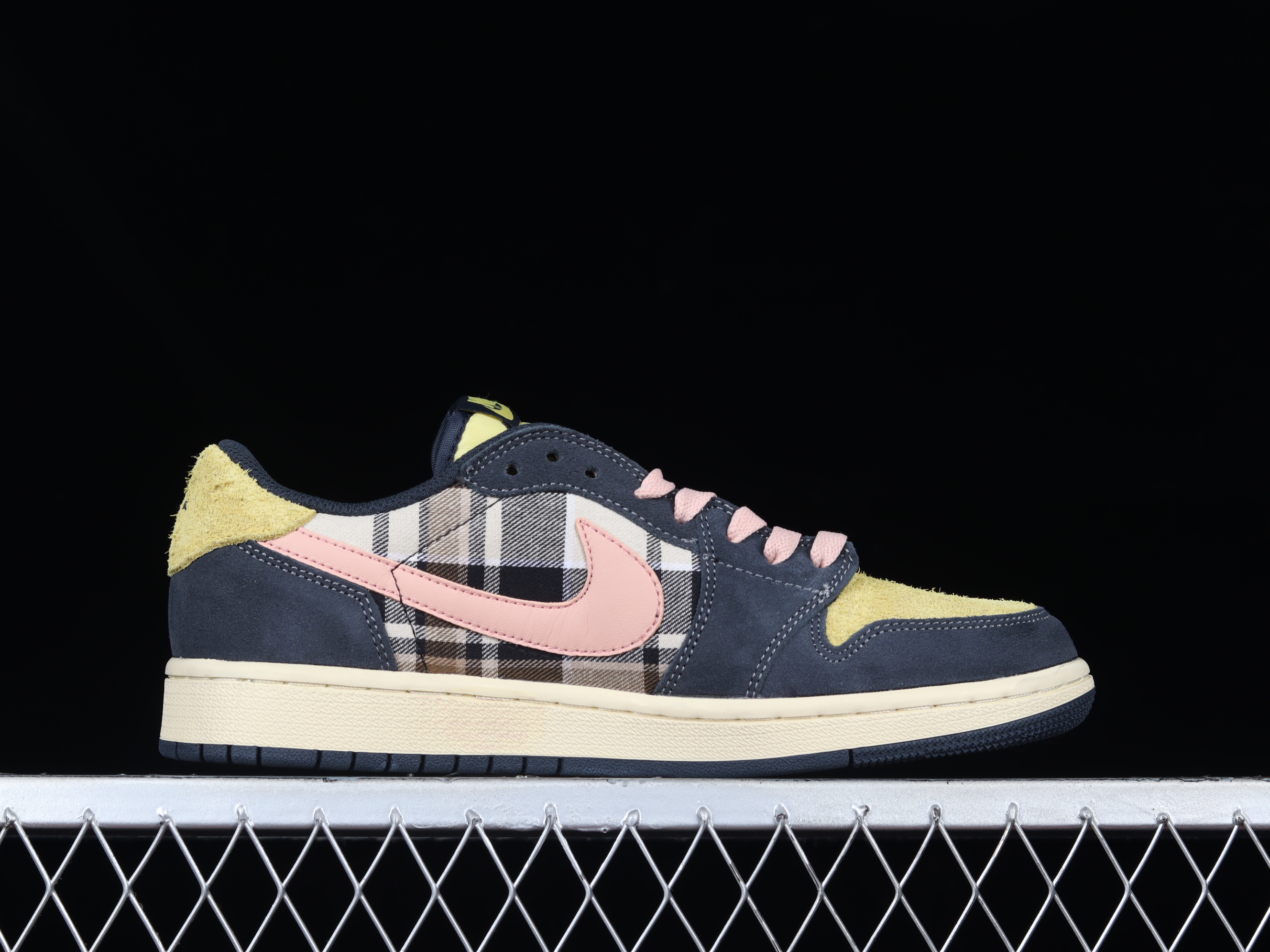 AJ1 low top