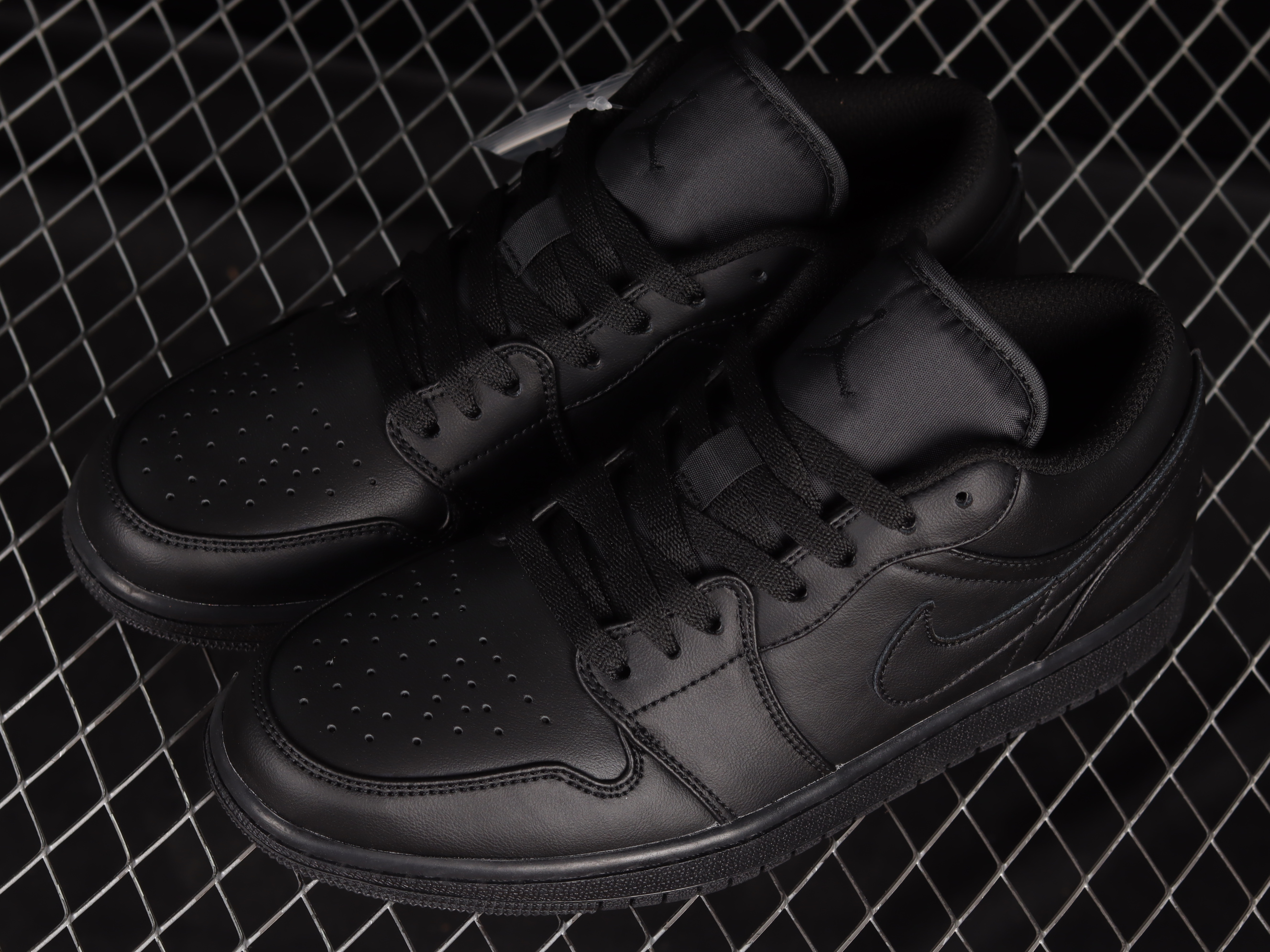 AJ1 low top