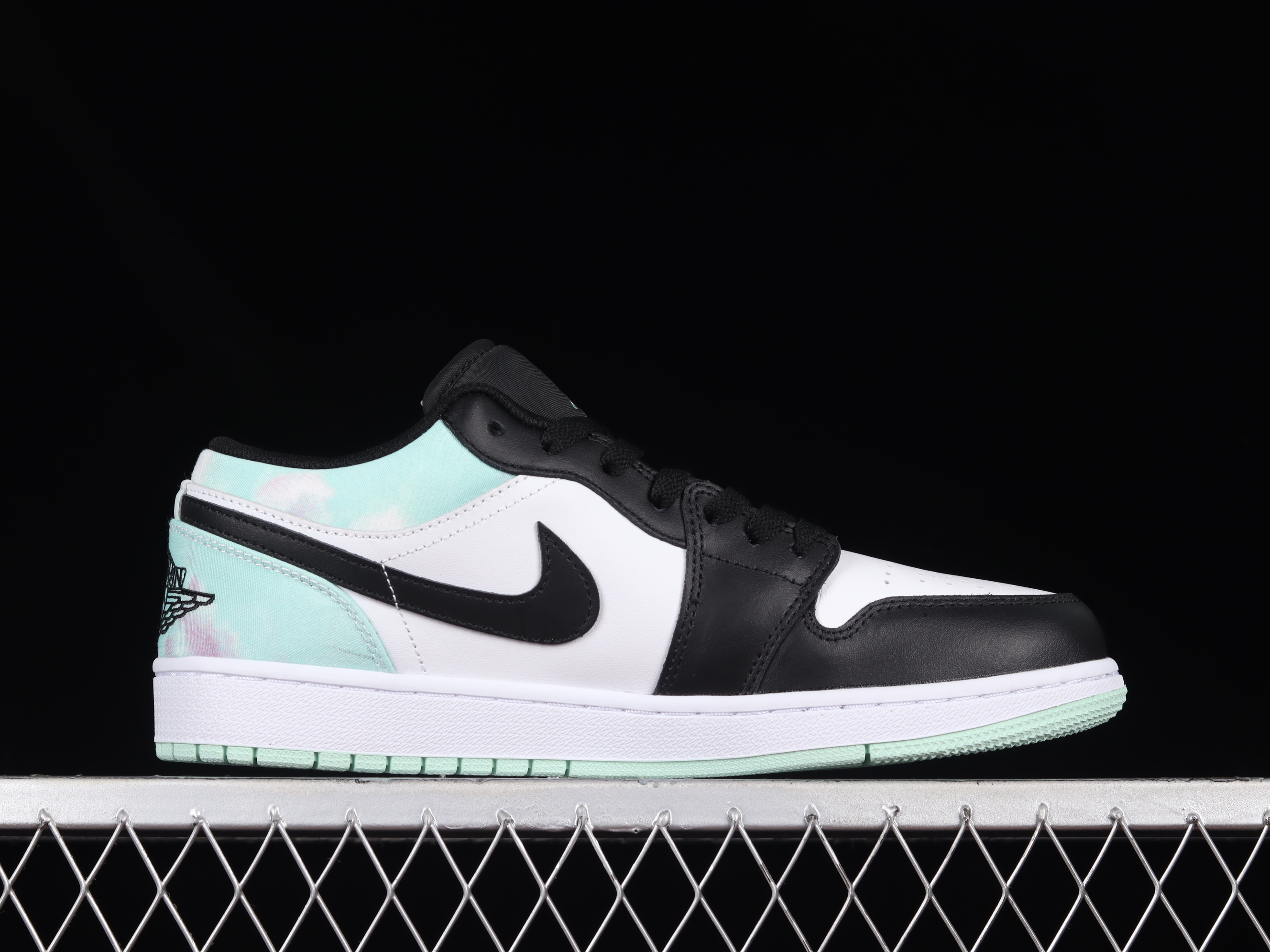 AJ1 low top