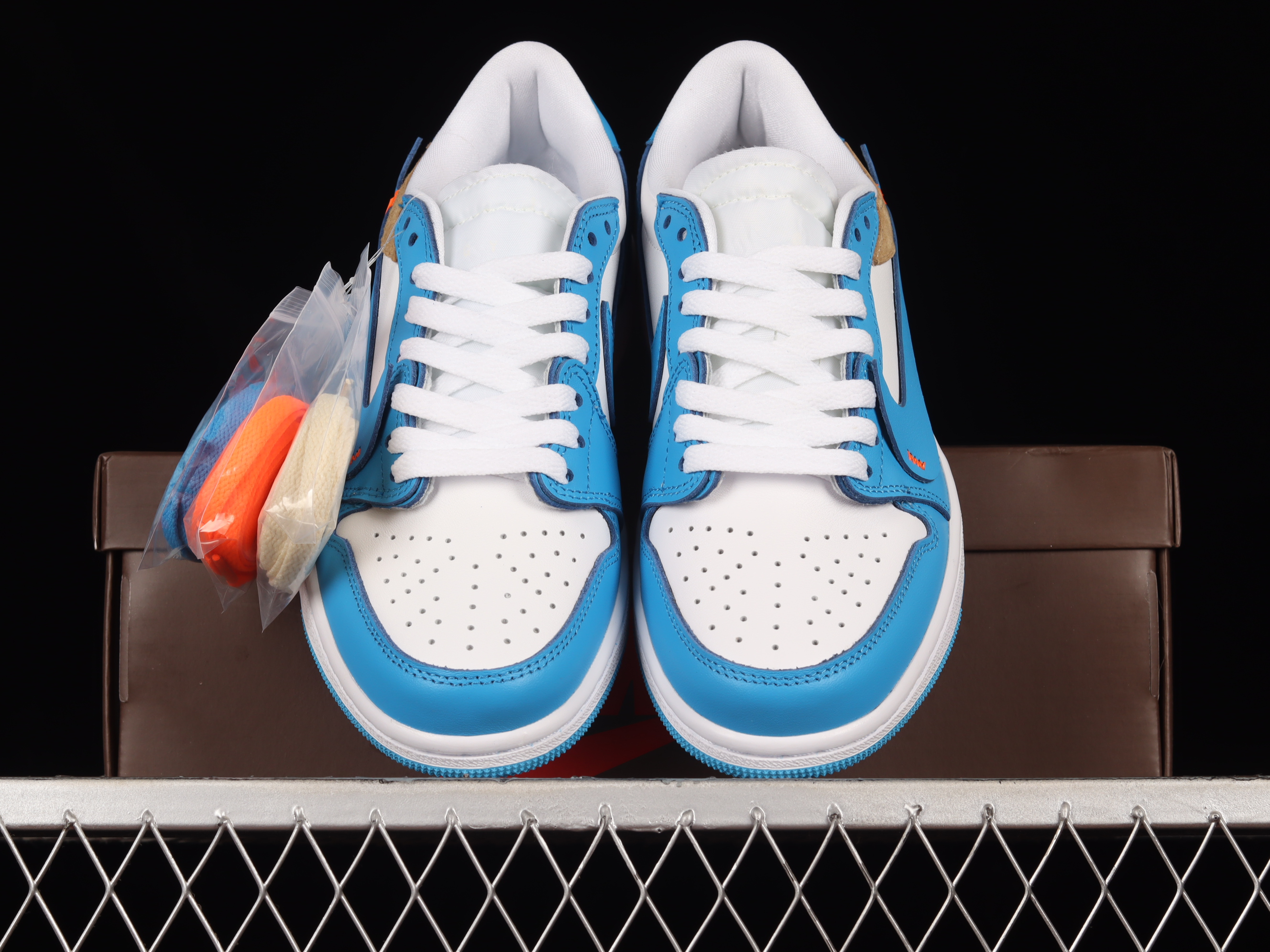 AJ1 low top