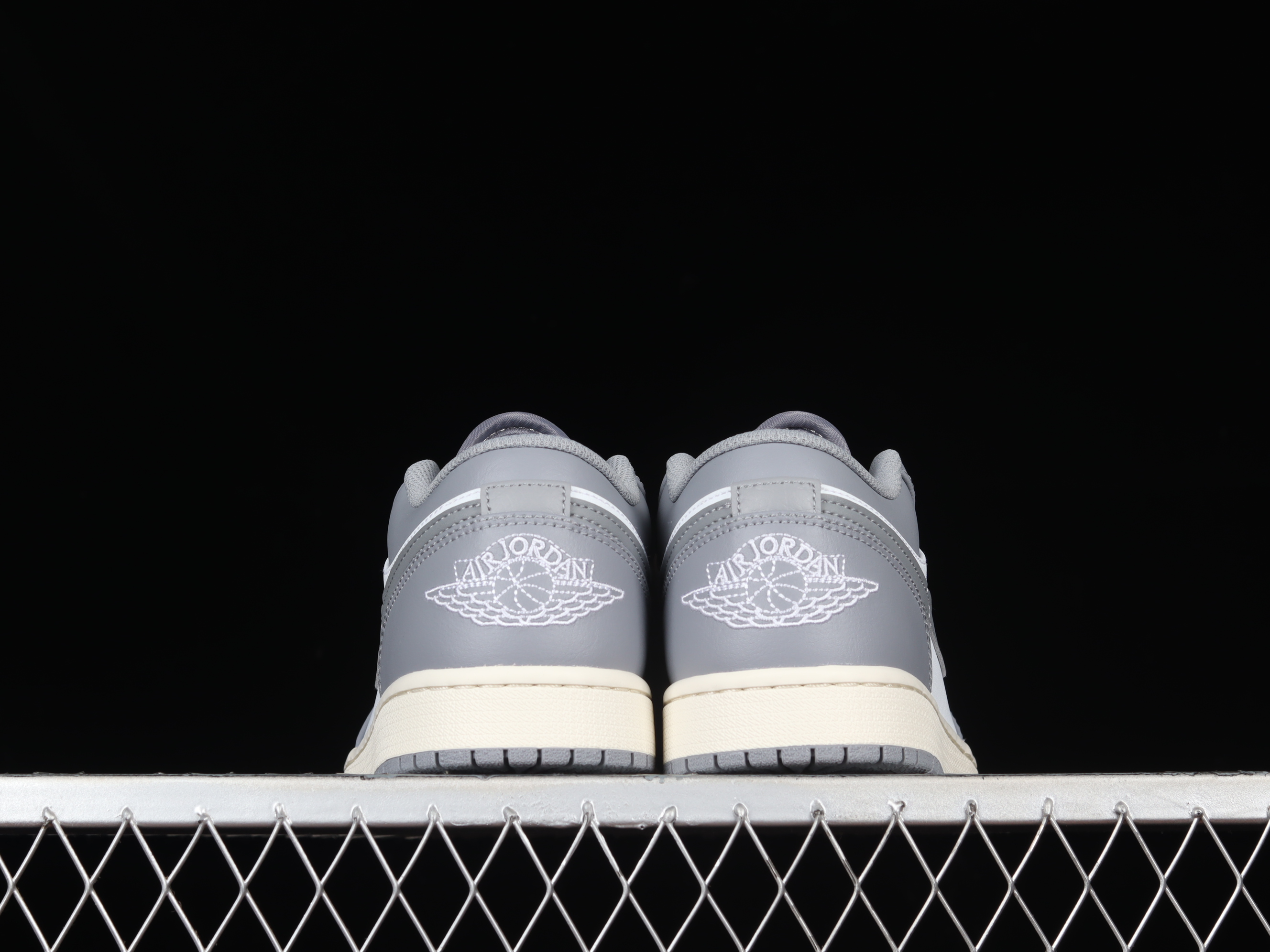 AJ1 low top