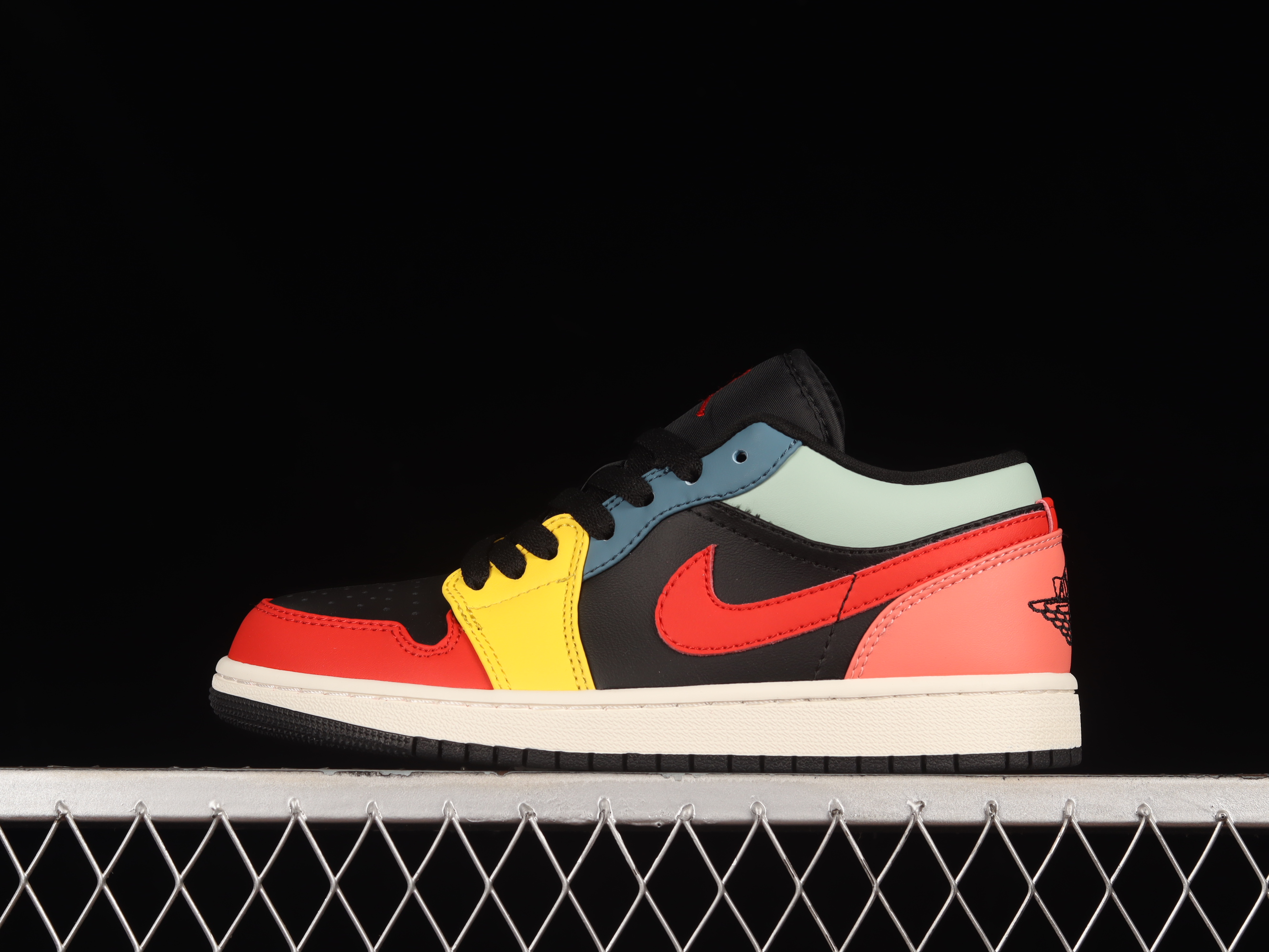 AJ1 low top